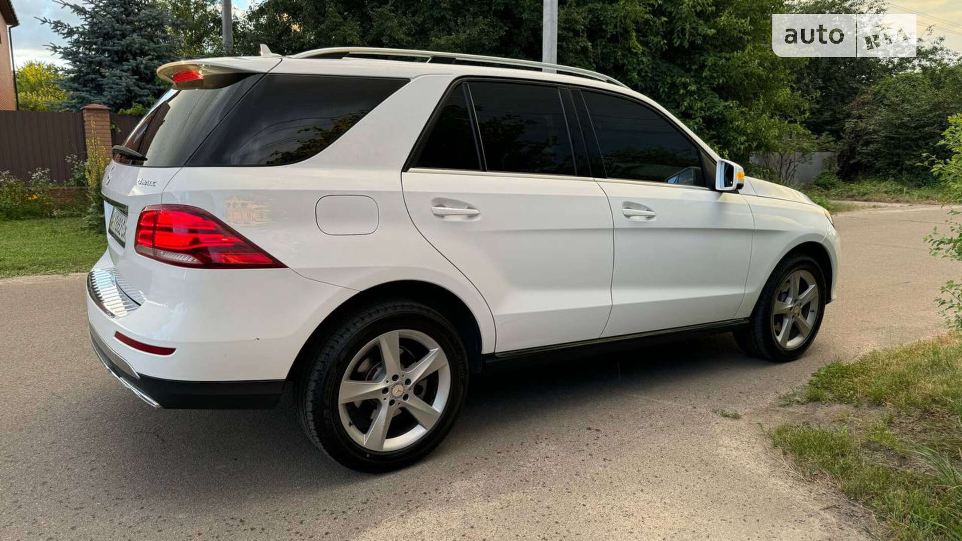 Mercedes-Benz GLE-Class 2016 VIN 4JGDA0EB4GA673740 фото оголошення 15 з 23