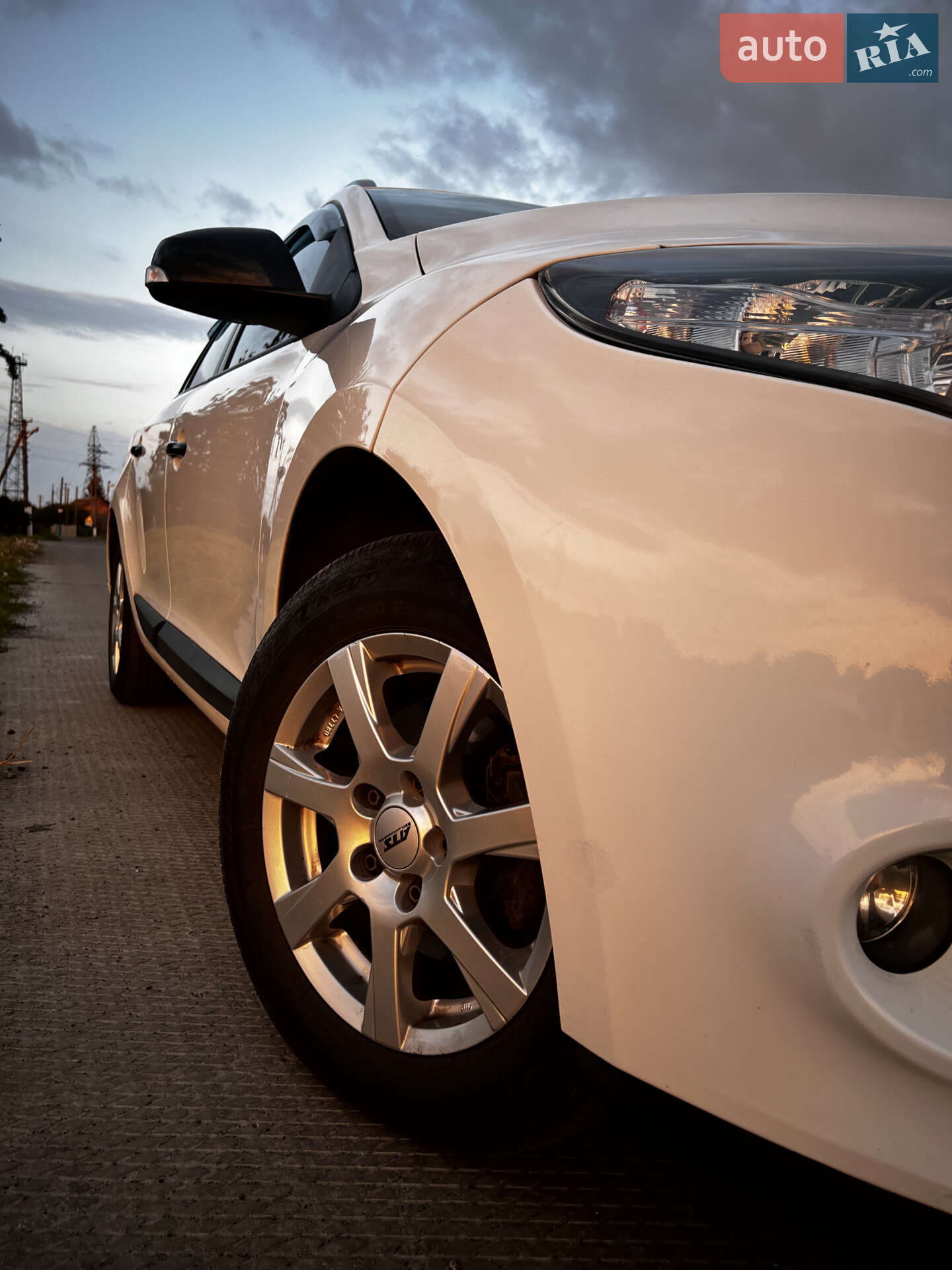Renault Megane 2010 VIN VF1KZ090E43318460 фото оголошення 4 з 47