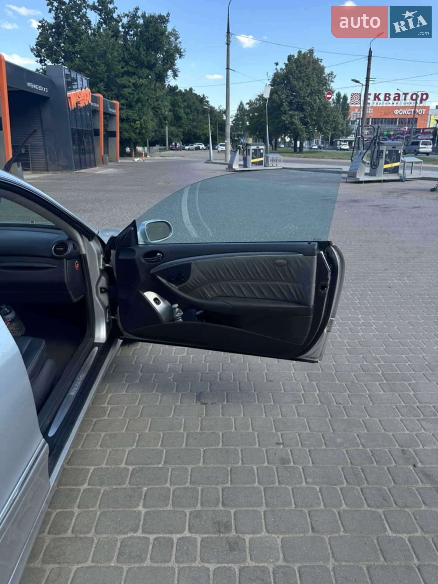 Mercedes-Benz CLK-Class 2002 VIN WDB2093651F020931 фото оголошення 17 з 51