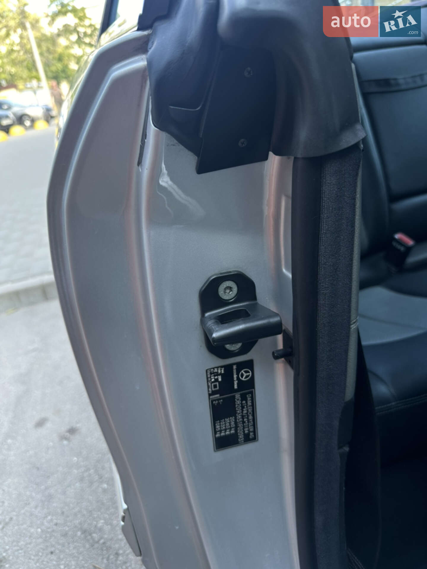 Mercedes-Benz CLK-Class 2002 VIN WDB2093651F020931 фото оголошення 50 з 51