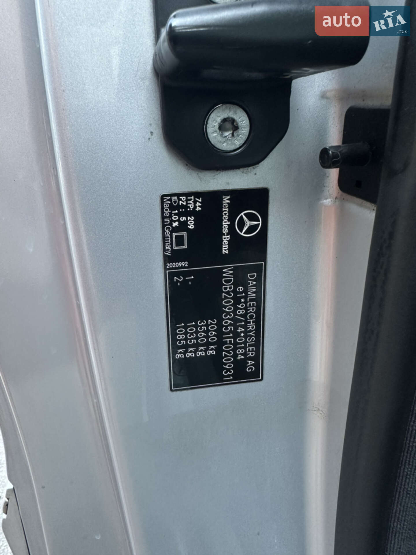 Mercedes-Benz CLK-Class 2002 VIN WDB2093651F020931 фото оголошення 51 з 51