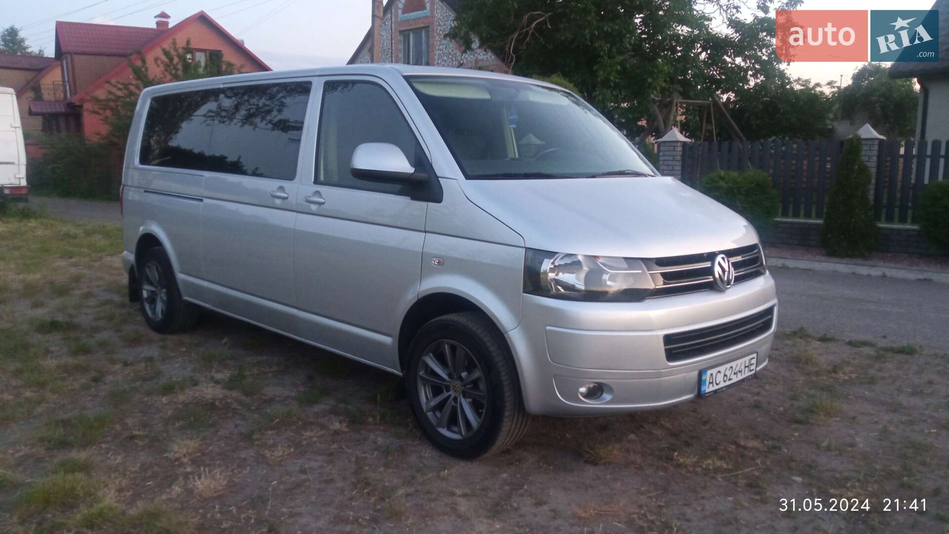 Volkswagen Caravelle 2013 VIN WV2ZZZ7HZDH100193 фото оголошення 8 з 15