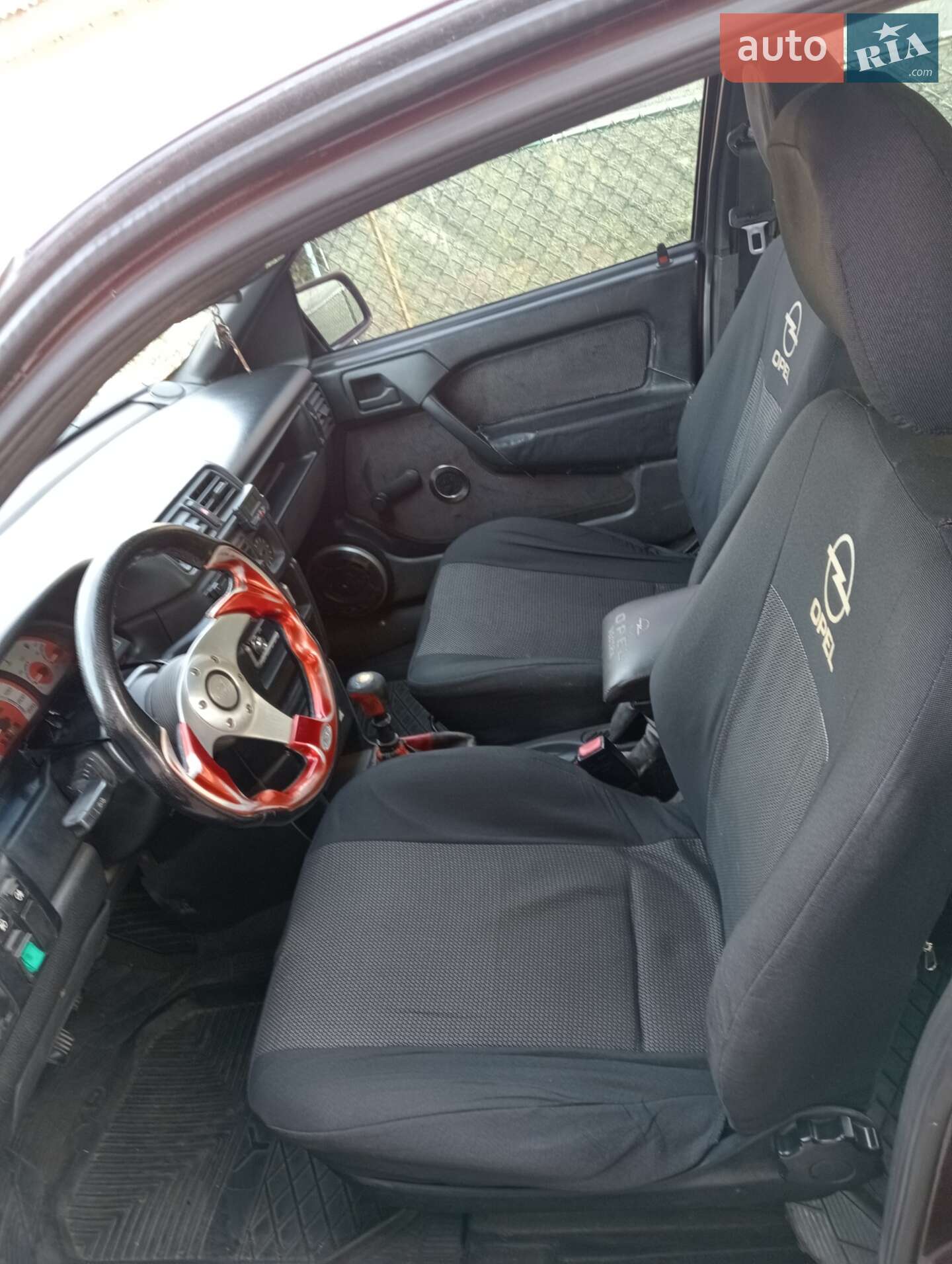 Opel Vectra 1991 VIN W0L000087M5090587 фото оголошення 2 з 8