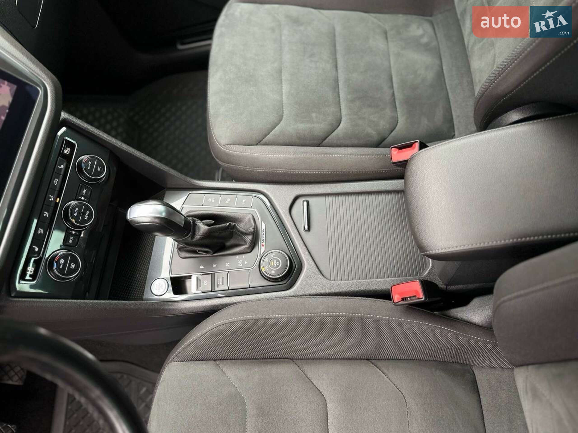 Volkswagen Tiguan 2020 VIN WVGZZZ5NZLW896630 фото оголошення 4 з 30