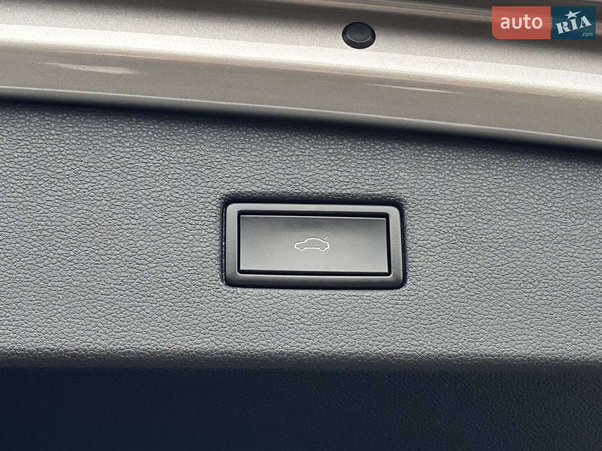 Volkswagen Tiguan 2020 VIN WVGZZZ5NZLW896630 фото оголошення 29 з 30