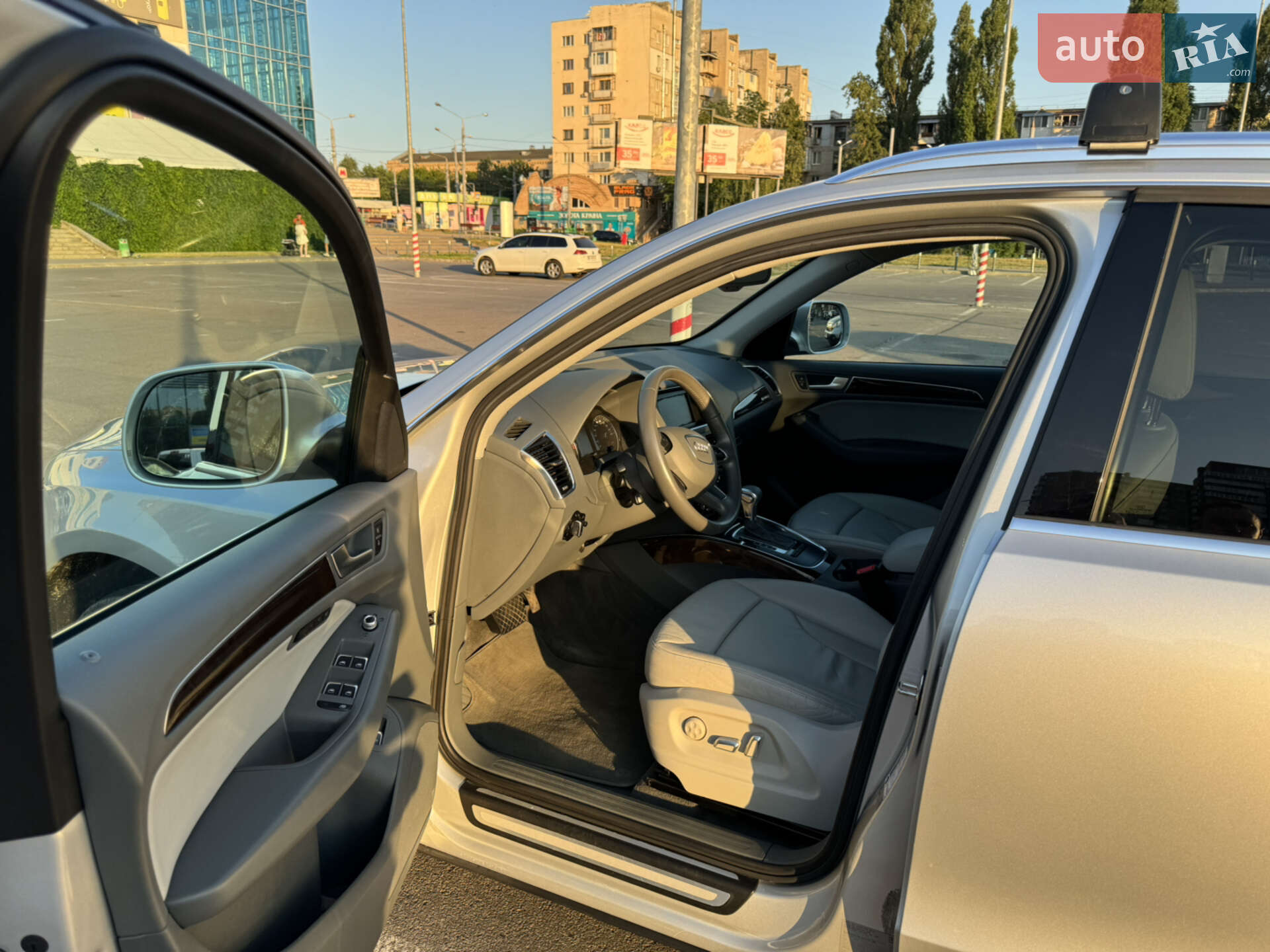Audi Q5 2013 VIN WA1LFAFP6DA066262 фото оголошення 12 з 29