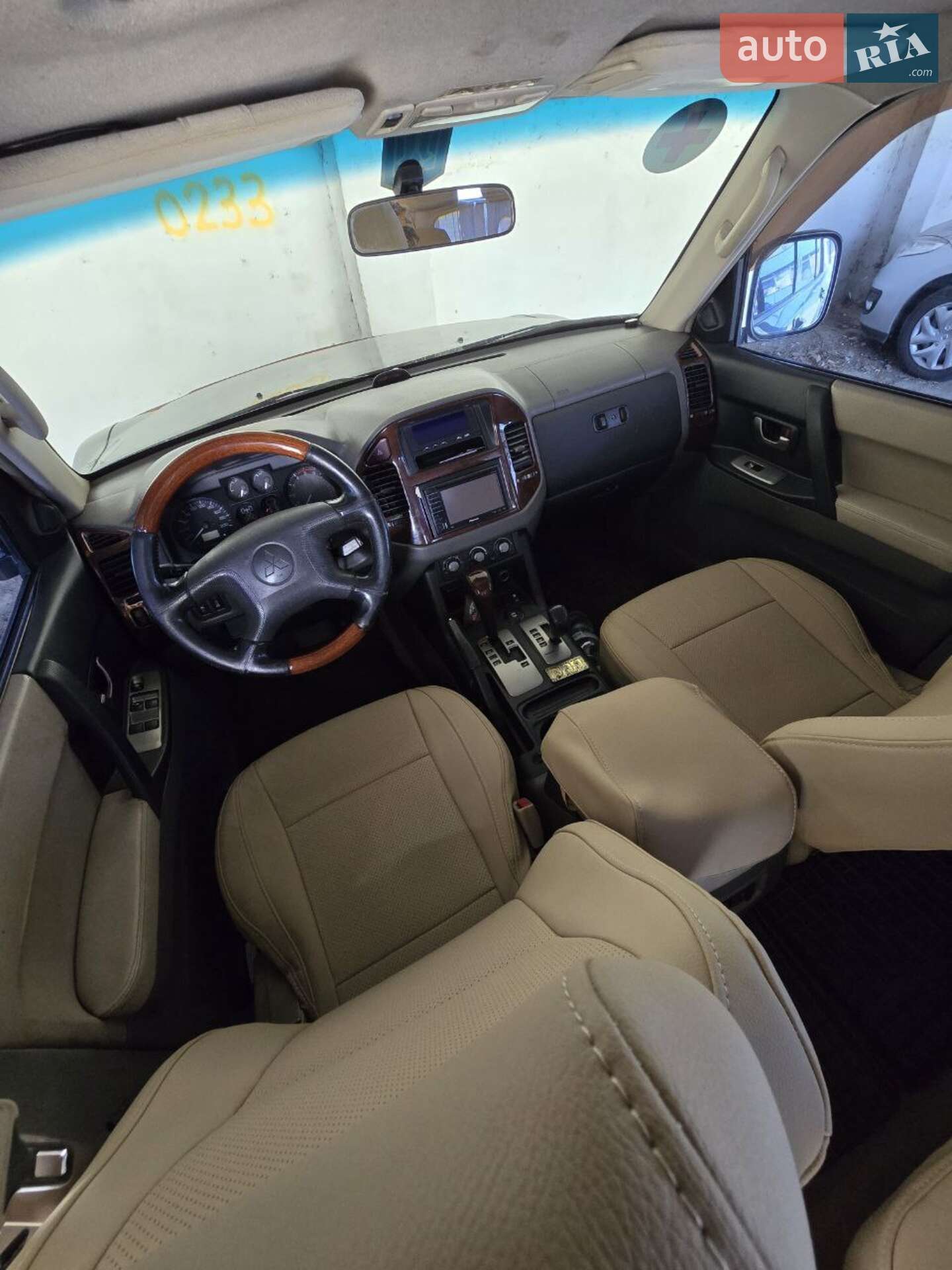 Mitsubishi Pajero Wagon 2005 VIN JMBLYV78W6J001188 фото оголошення 5 з 6