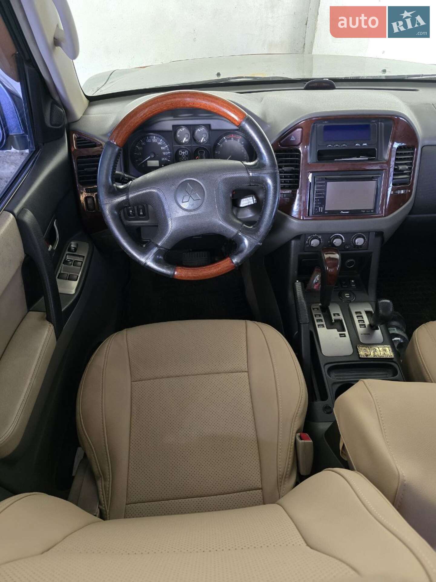 Mitsubishi Pajero Wagon 2005 VIN JMBLYV78W6J001188 фото оголошення 6 з 6