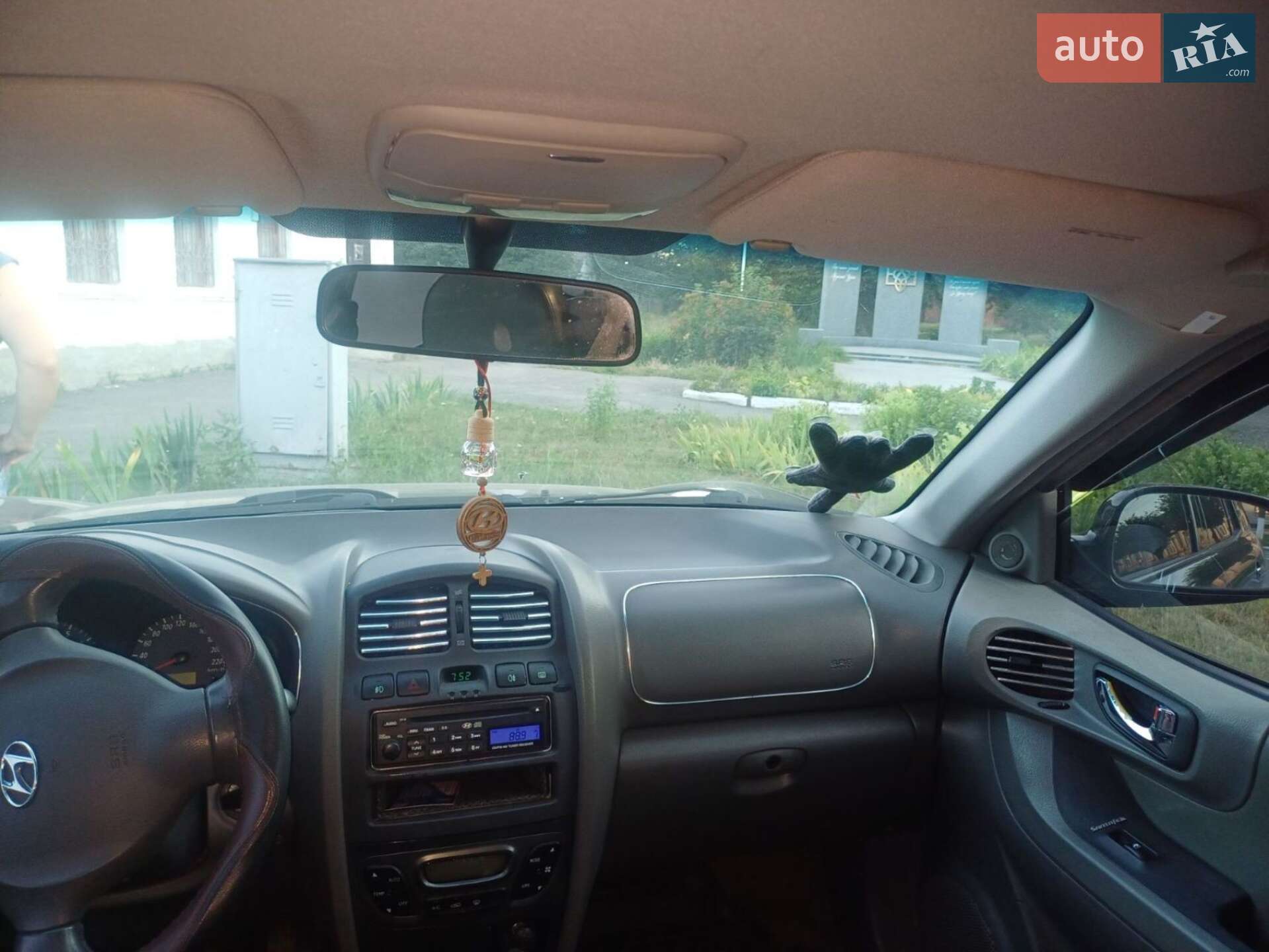 Hyundai Santa FE 2003 VIN KMHSC81BP3U484159 фото оголошення 6 з 15