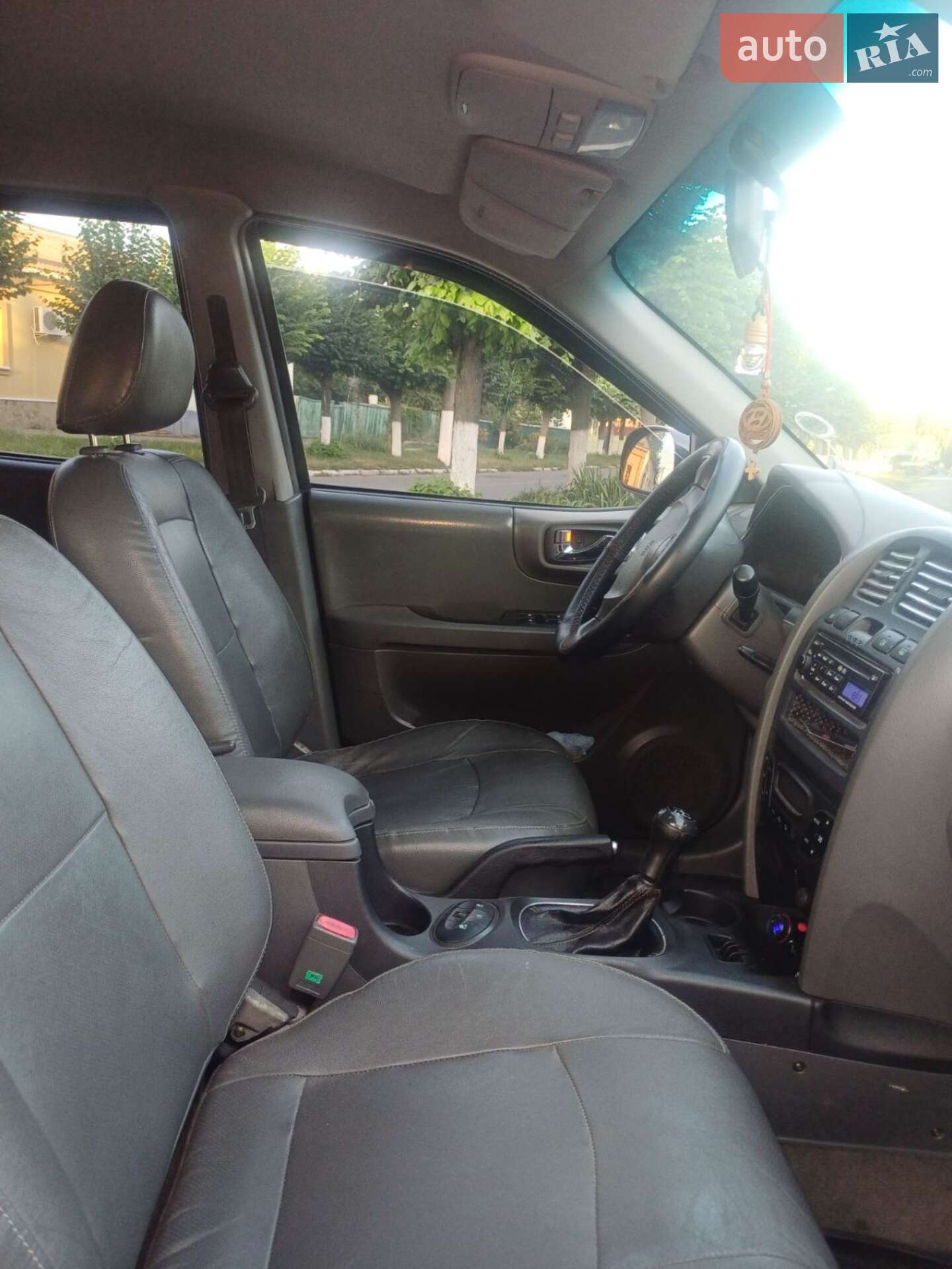 Hyundai Santa FE 2003 VIN KMHSC81BP3U484159 фото оголошення 11 з 15