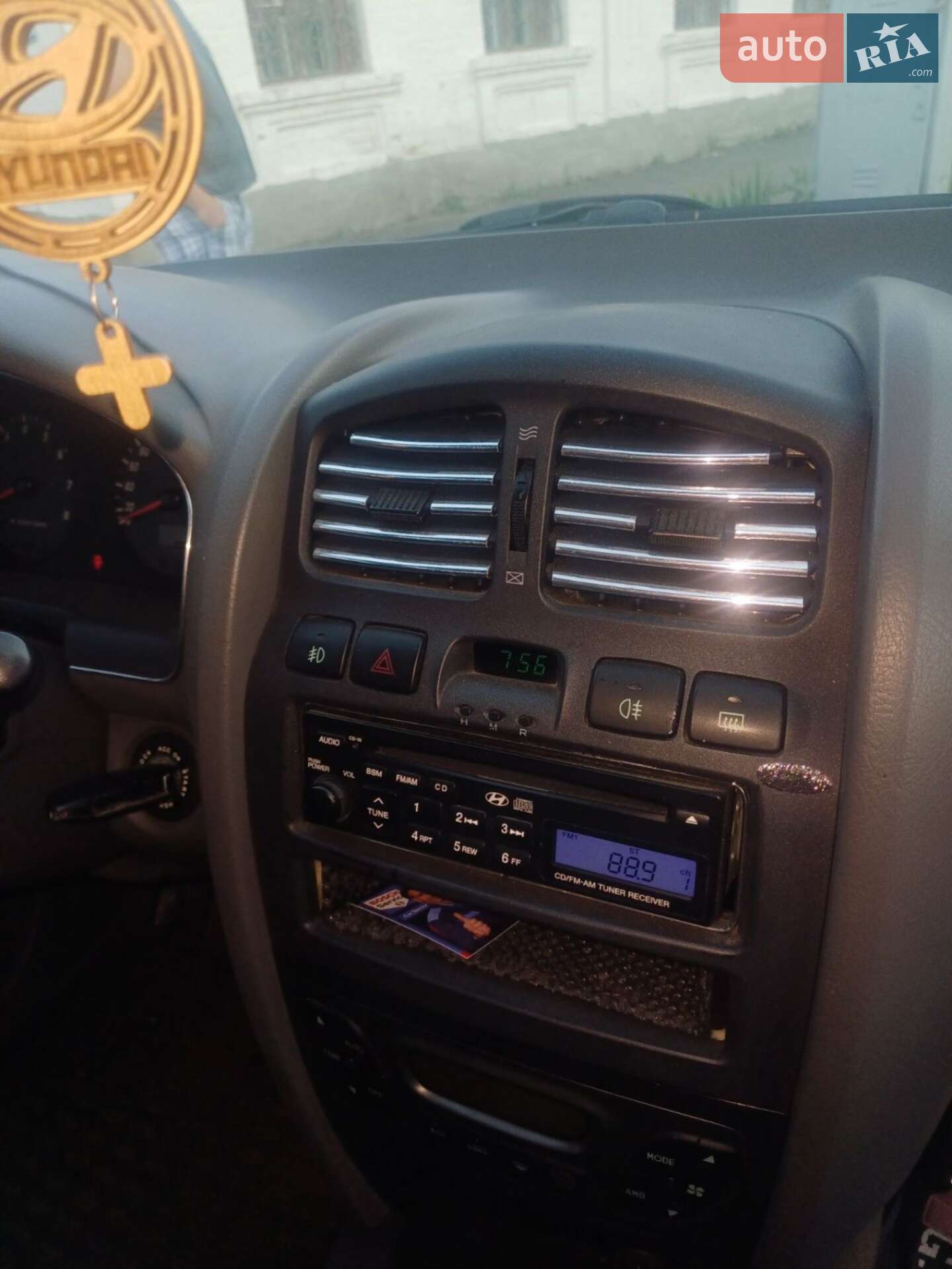 Hyundai Santa FE 2003 VIN KMHSC81BP3U484159 фото оголошення 12 з 15