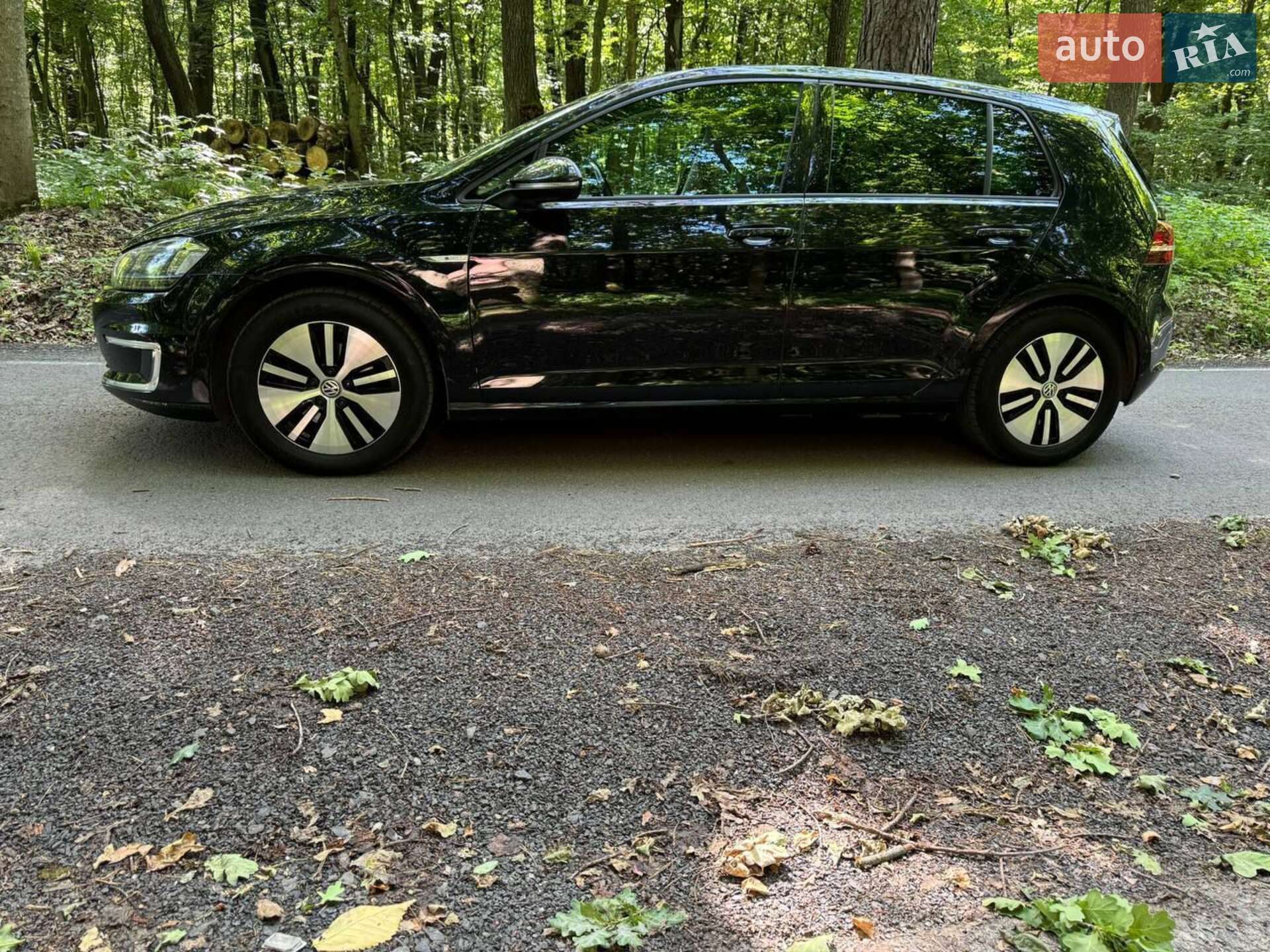 Volkswagen e-Golf 2015 VIN WVWZZZAUZFW908392 фото оголошення 11 з 60