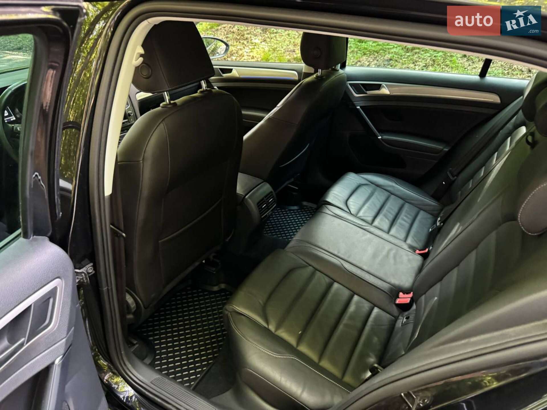 Volkswagen e-Golf 2015 VIN WVWZZZAUZFW908392 фото оголошення 28 з 60