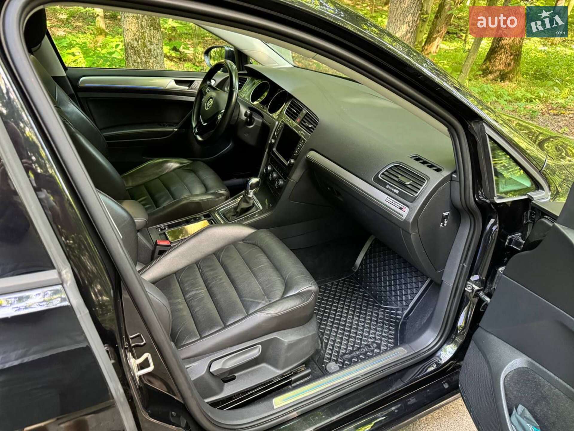 Volkswagen e-Golf 2015 VIN WVWZZZAUZFW908392 фото оголошення 30 з 60