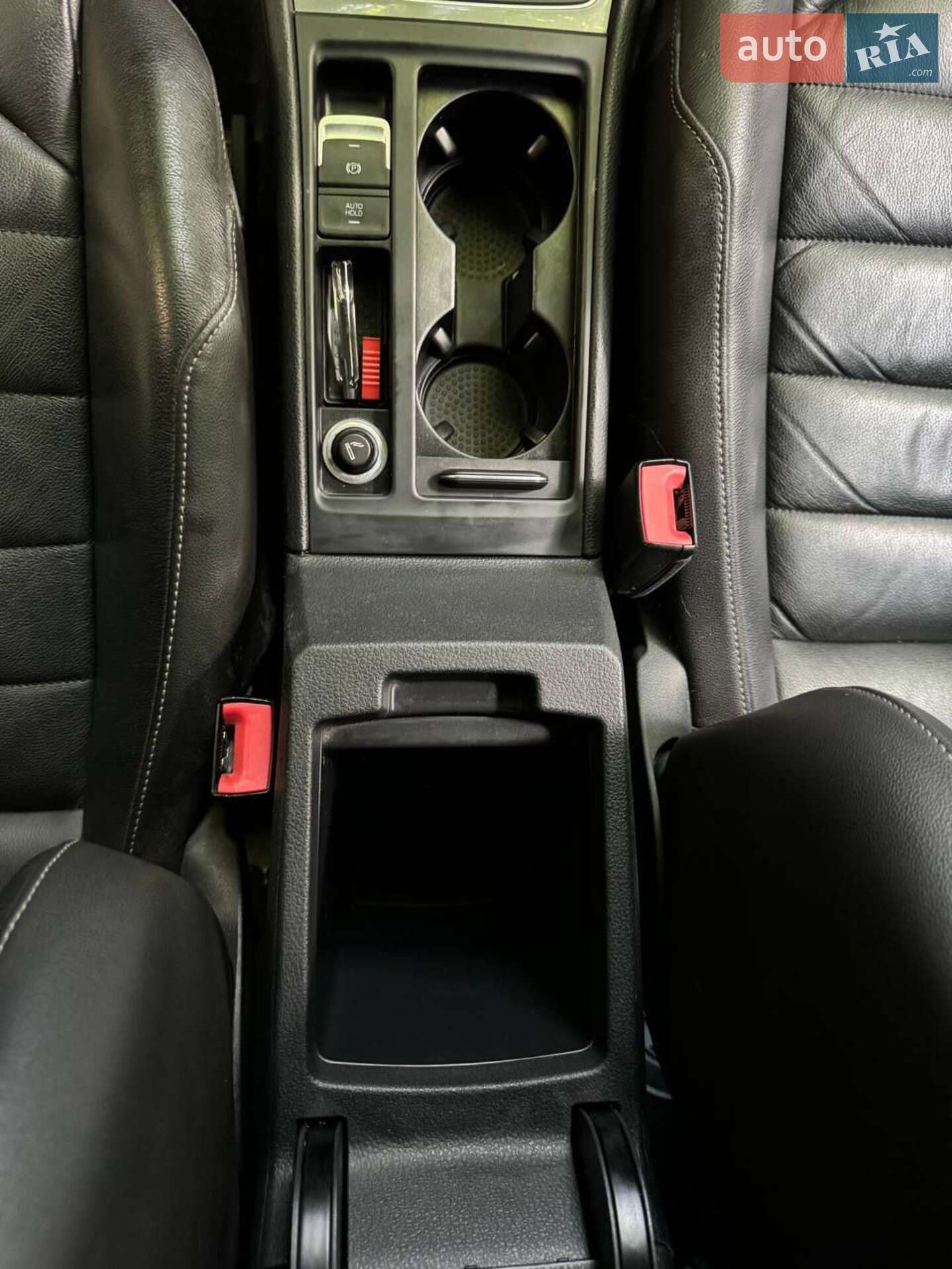 Volkswagen e-Golf 2015 VIN WVWZZZAUZFW908392 фото оголошення 35 з 60