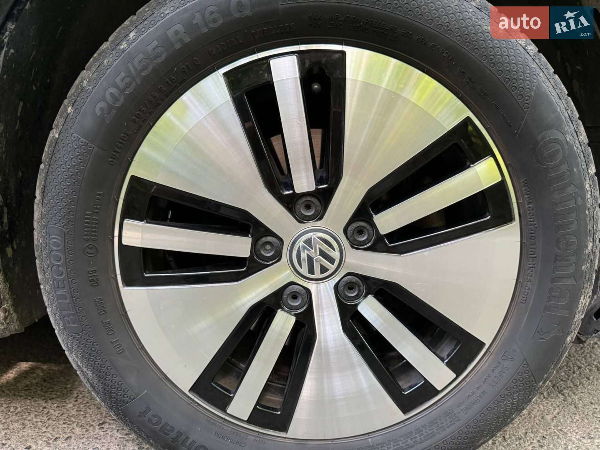 Volkswagen e-Golf 2015 VIN WVWZZZAUZFW908392 фото оголошення 57 з 60