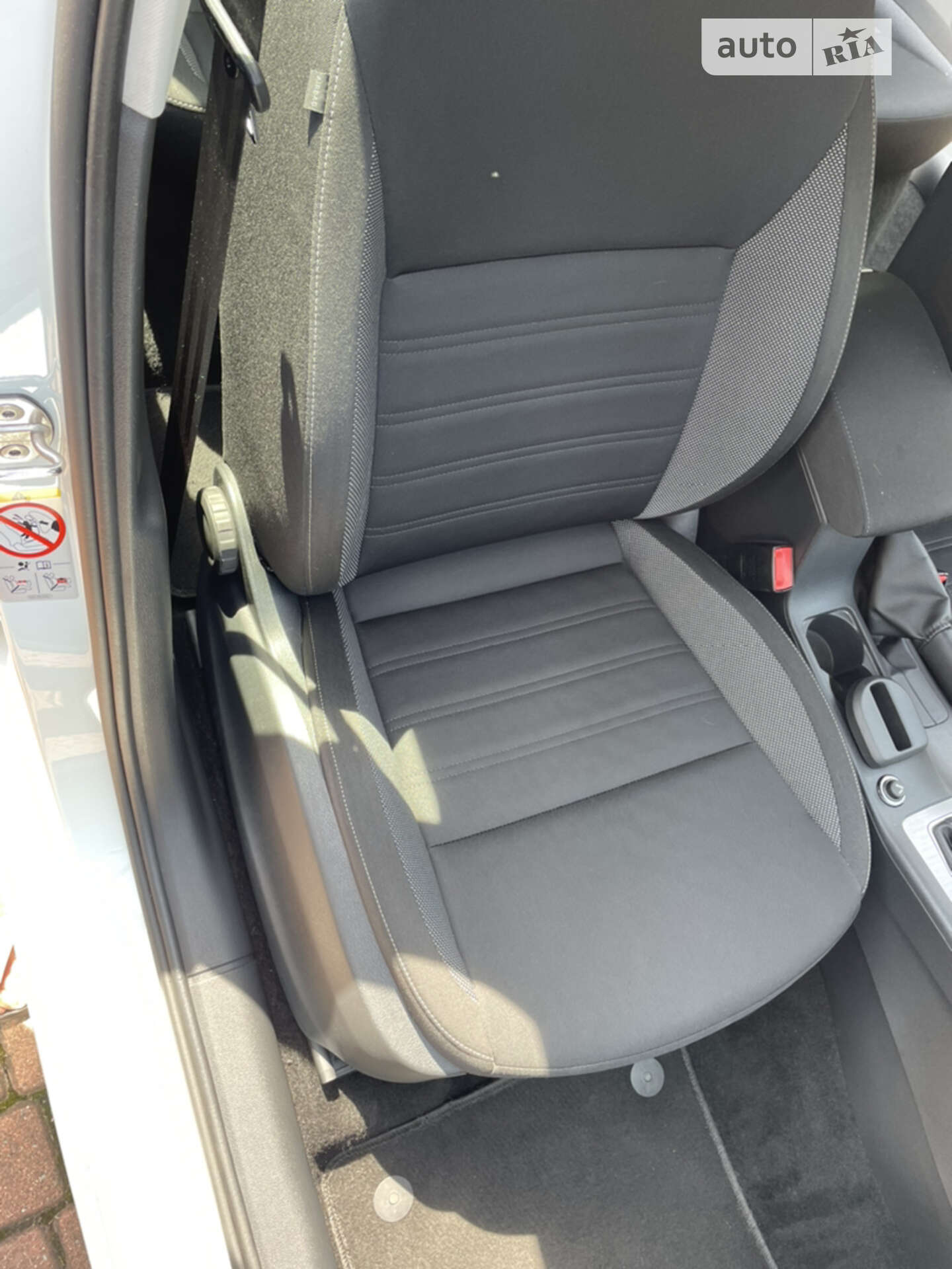 Skoda Octavia 2019 VIN TMBJG7NE9K0184239 фото оголошення 13 з 34