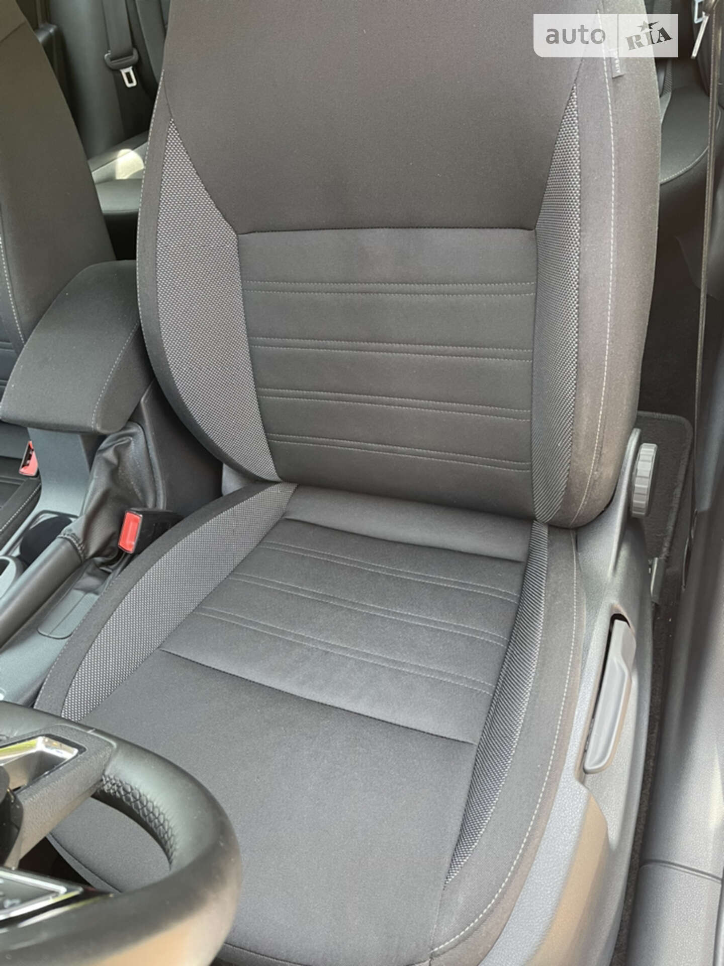 Skoda Octavia 2019 VIN TMBJG7NE9K0184239 фото оголошення 15 з 34
