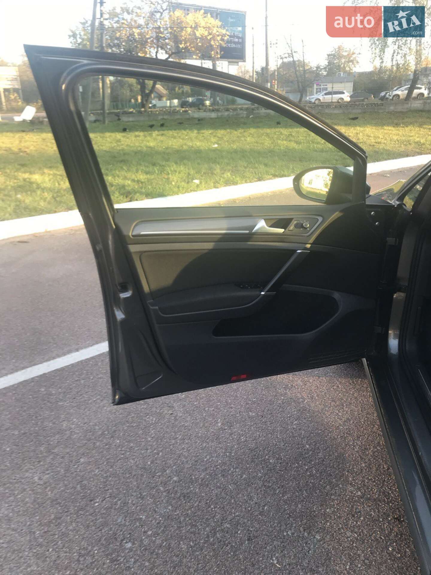 Volkswagen e-Golf 2018 VIN WVWZZZAUZJ8903875 фото оголошення 22 з 28
