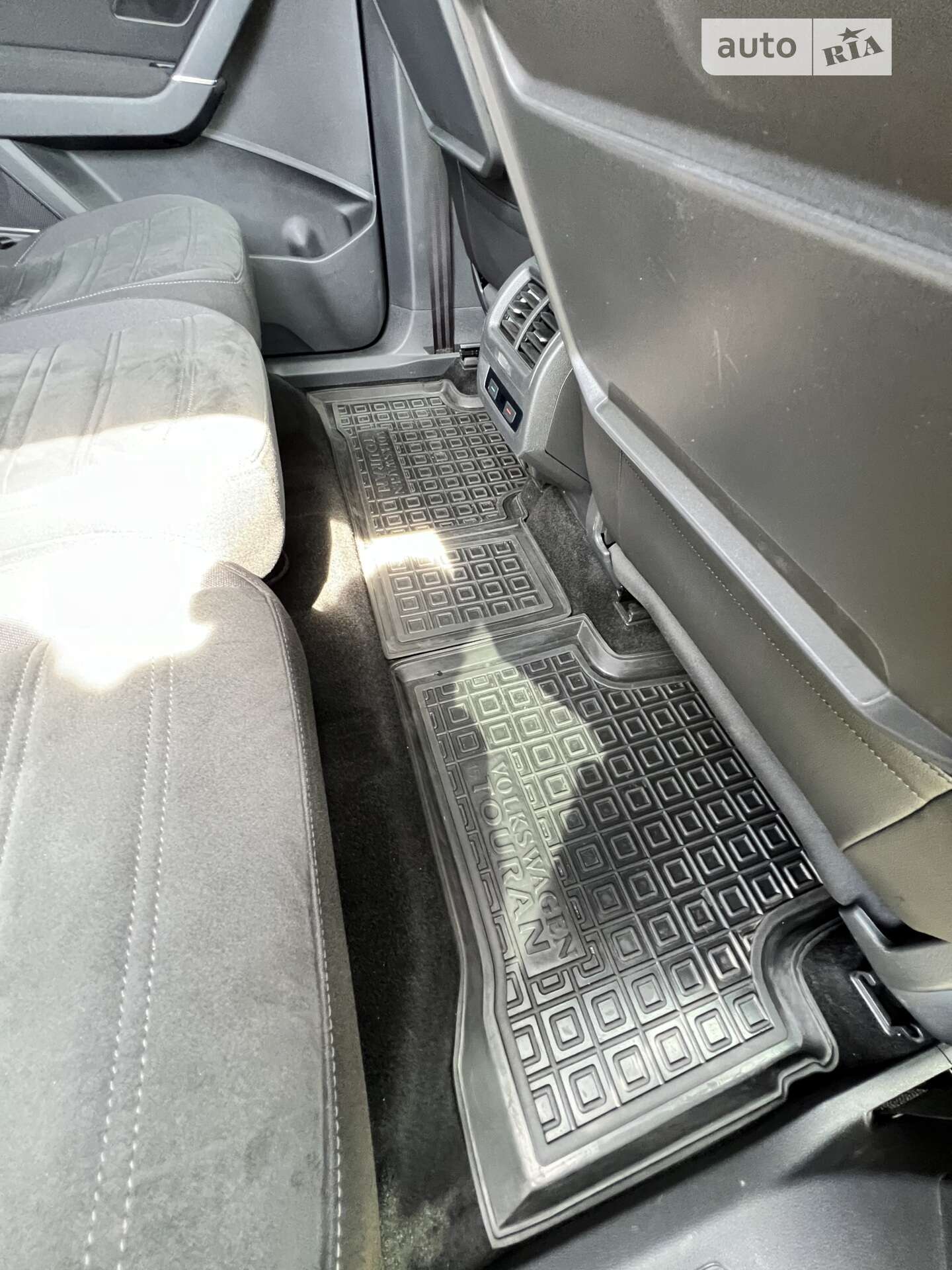 Volkswagen Touran 2019 VIN WVGZZZ1TZKW036368 фото оголошення 27 з 122