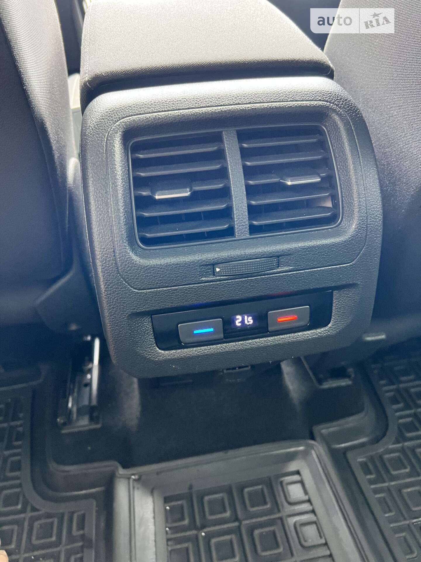 Volkswagen Touran 2019 VIN WVGZZZ1TZKW036368 фото оголошення 90 з 122