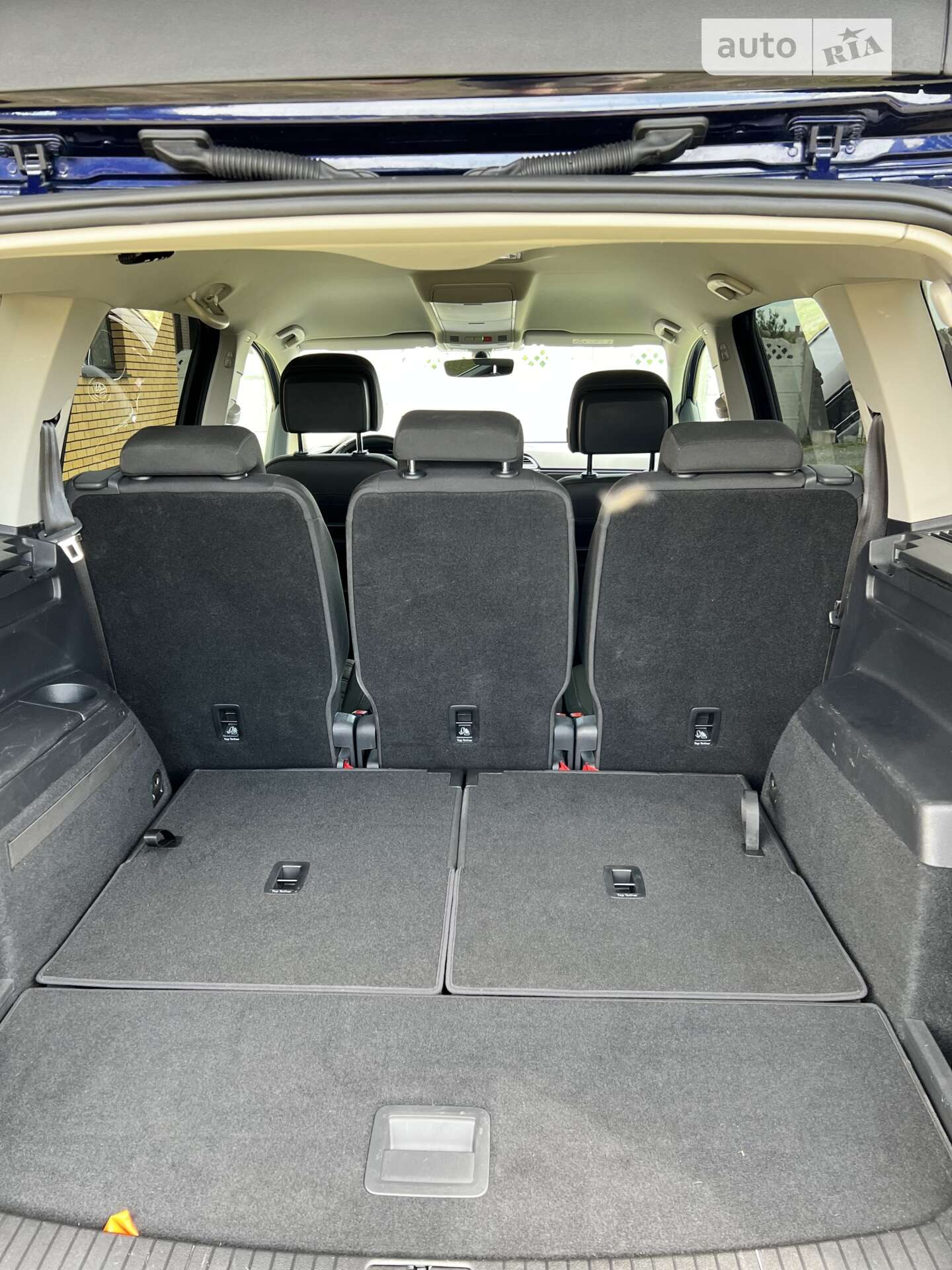 Volkswagen Touran 2019 VIN WVGZZZ1TZKW036368 фото оголошення 119 з 122