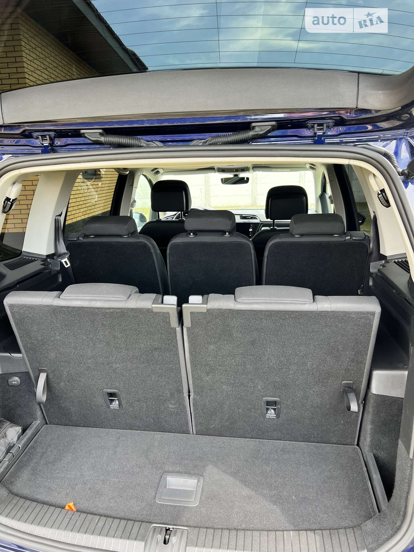 Volkswagen Touran 2019 VIN WVGZZZ1TZKW036368 фото оголошення 120 з 122