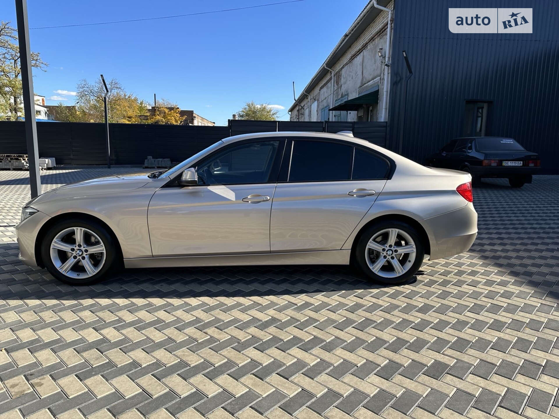 BMW 3 Series 2014 VIN WBA3C1C53EK113015 фото оголошення 8 з 38