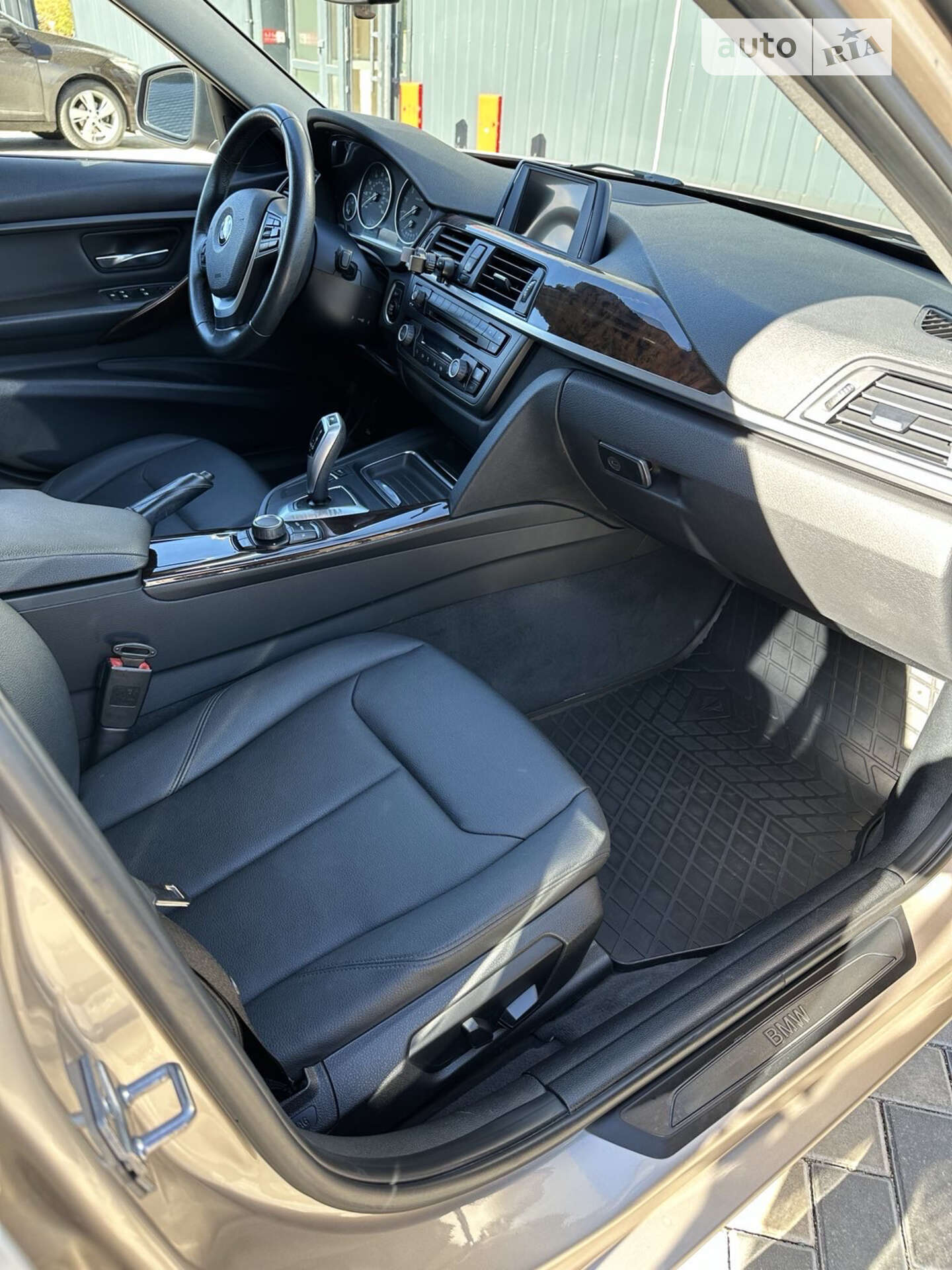BMW 3 Series 2014 VIN WBA3C1C53EK113015 фото оголошення 33 з 38