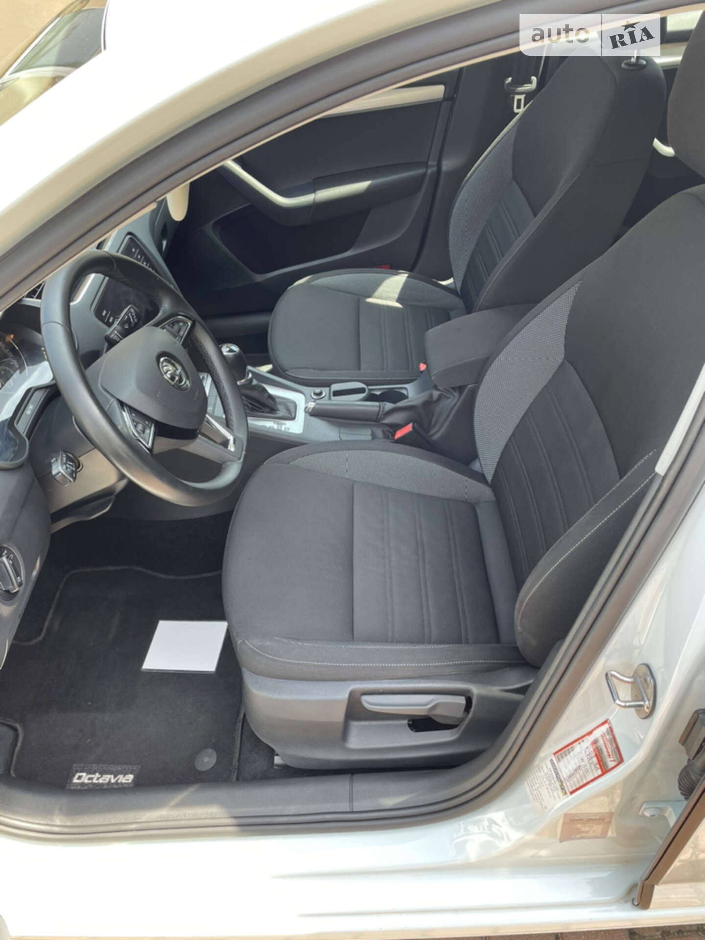 Skoda Octavia 2019 VIN TMBJG7NE9K0184239 фото оголошення 11 з 34
