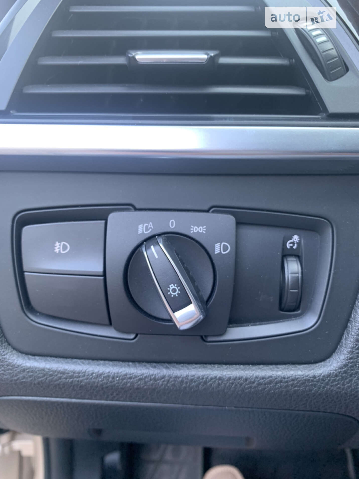 BMW 3 Series 2014 VIN WBA3C1C53EK113015 фото оголошення 34 з 38