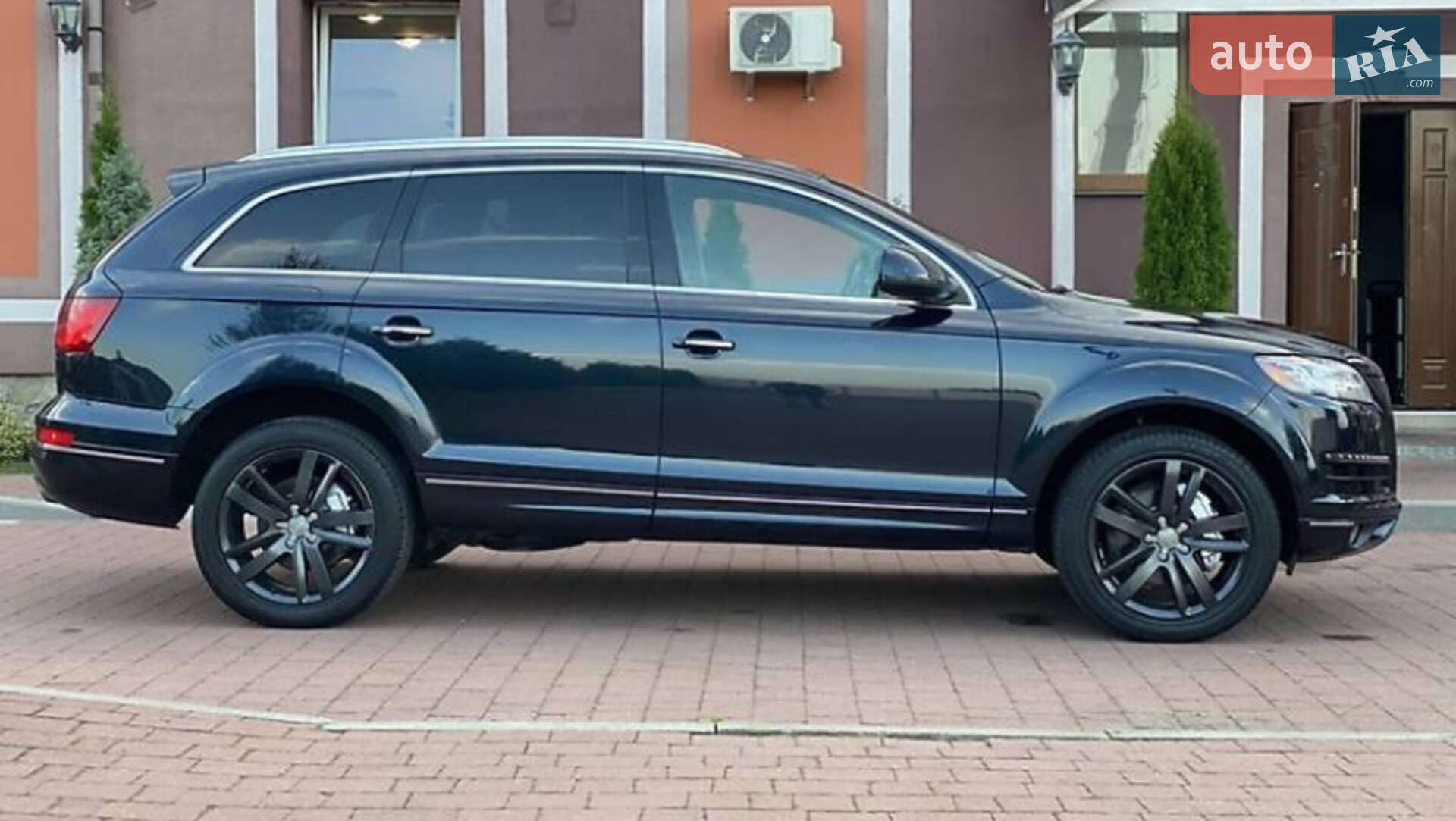 Audi Q7 2010 VIN WA1LMAFE5BD001404 фото оголошення 3 з 13