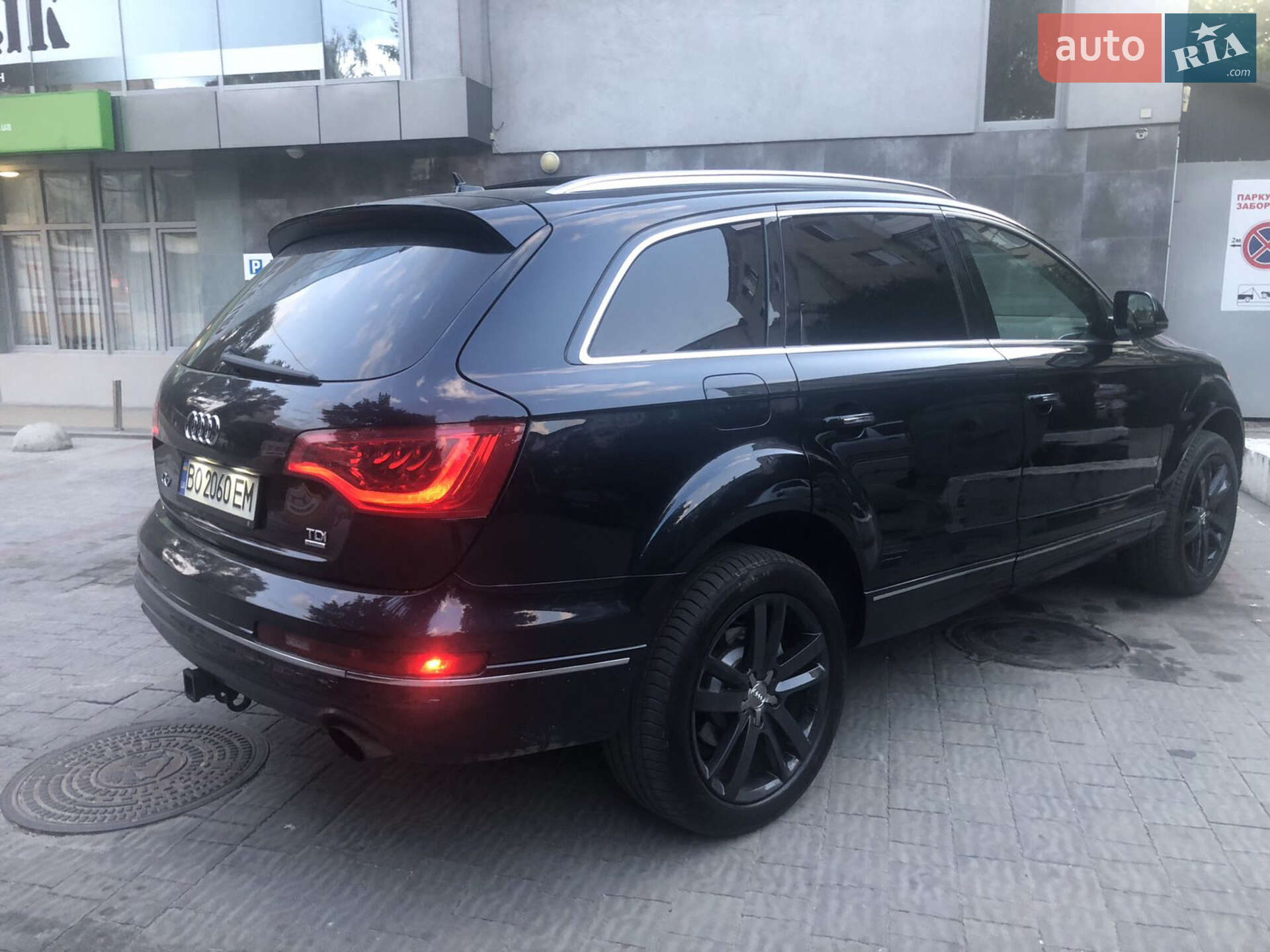 Audi Q7 2010 VIN WA1LMAFE5BD001404 фото оголошення 8 з 13