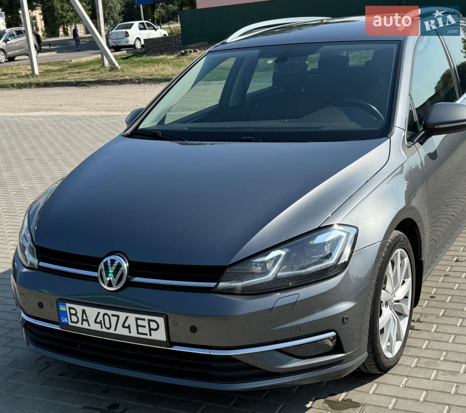 Volkswagen Golf 2017 VIN WVWZZZAUZJP519581 фото оголошення 4 з 30