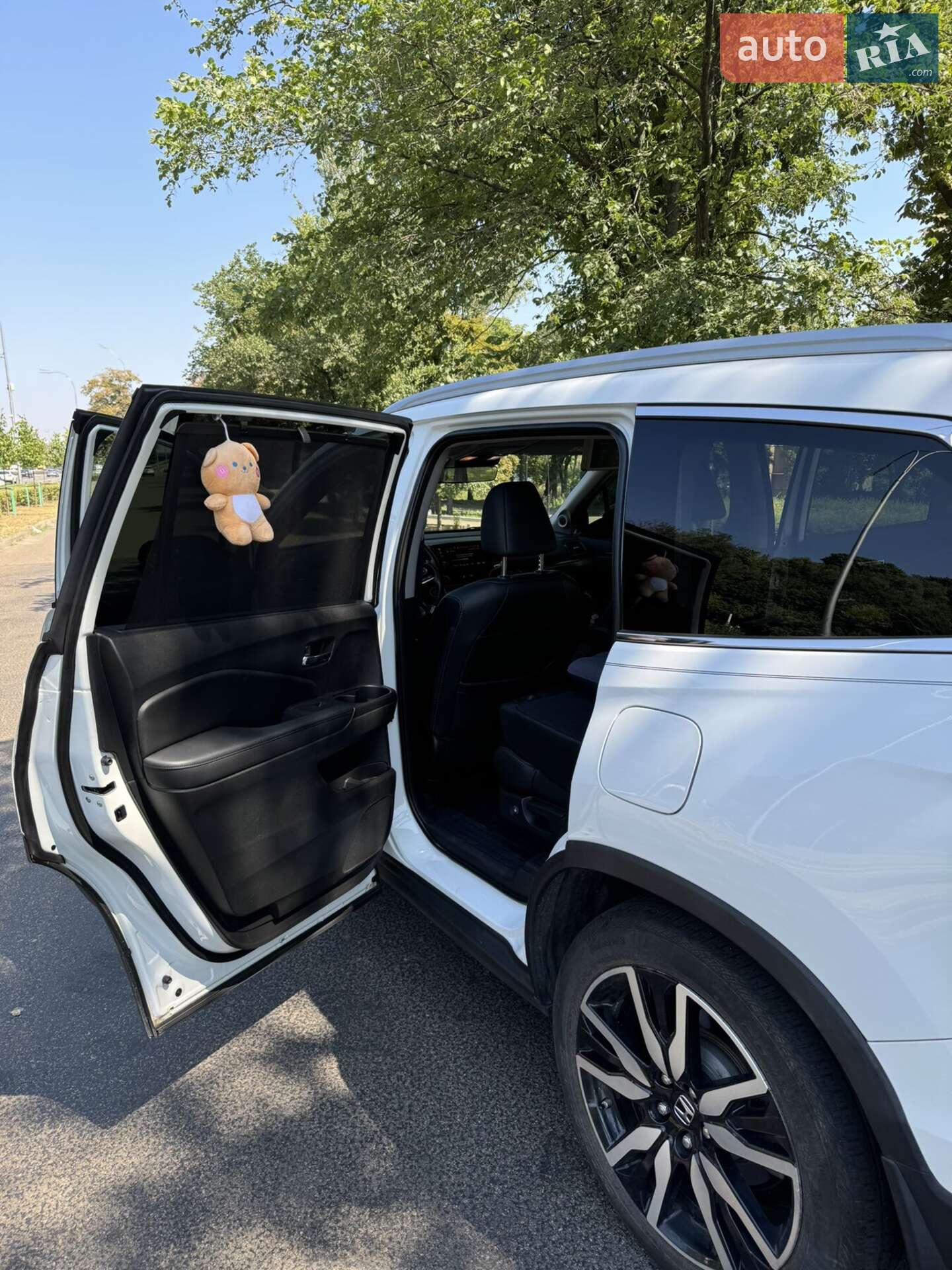 Honda Pilot 2020 VIN 5FNYF5H90LB022362 фото оголошення 8 з 14