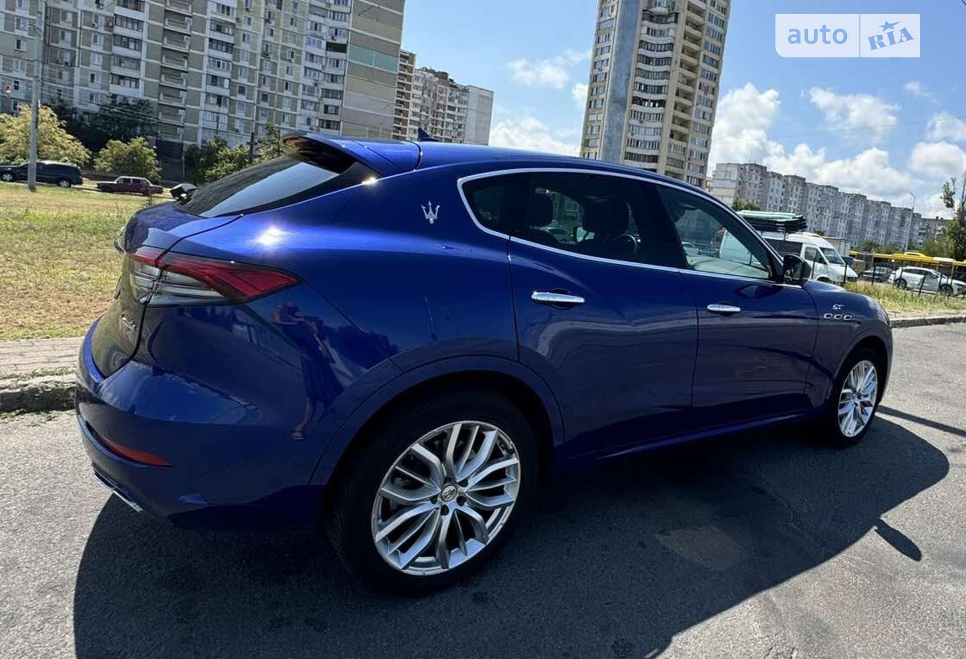 Maserati Levante 2021 VIN ZN661XUA0NX388704 фото оголошення 3 з 9