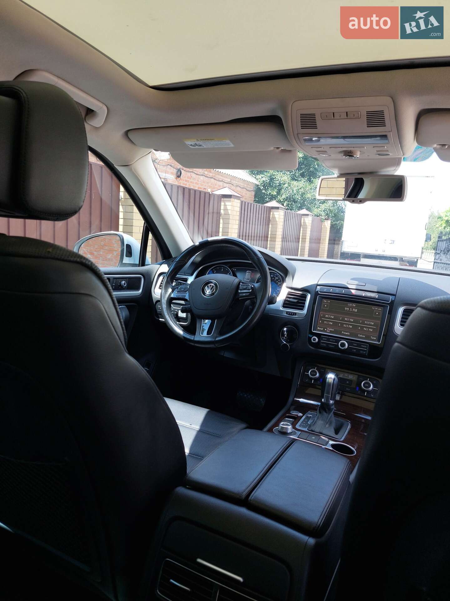 Volkswagen Touareg 2015 VIN WVGEP9BP5GD004009 фото оголошення 11 з 37