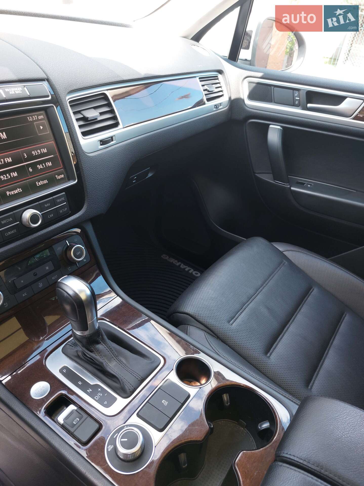 Volkswagen Touareg 2015 VIN WVGEP9BP5GD004009 фото оголошення 15 з 37