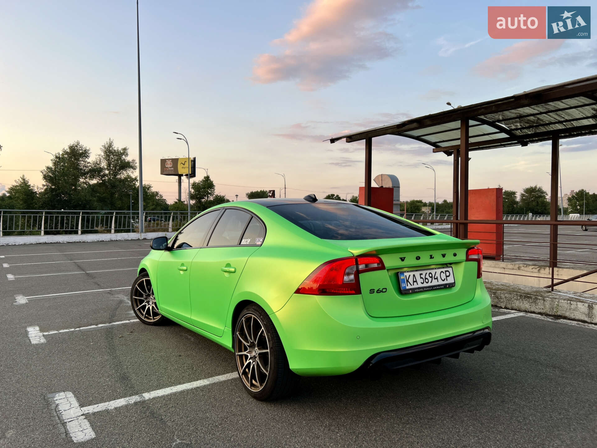 Volvo S60 2015 VIN YV149MTS8G2405401 фото оголошення 2 з 92
