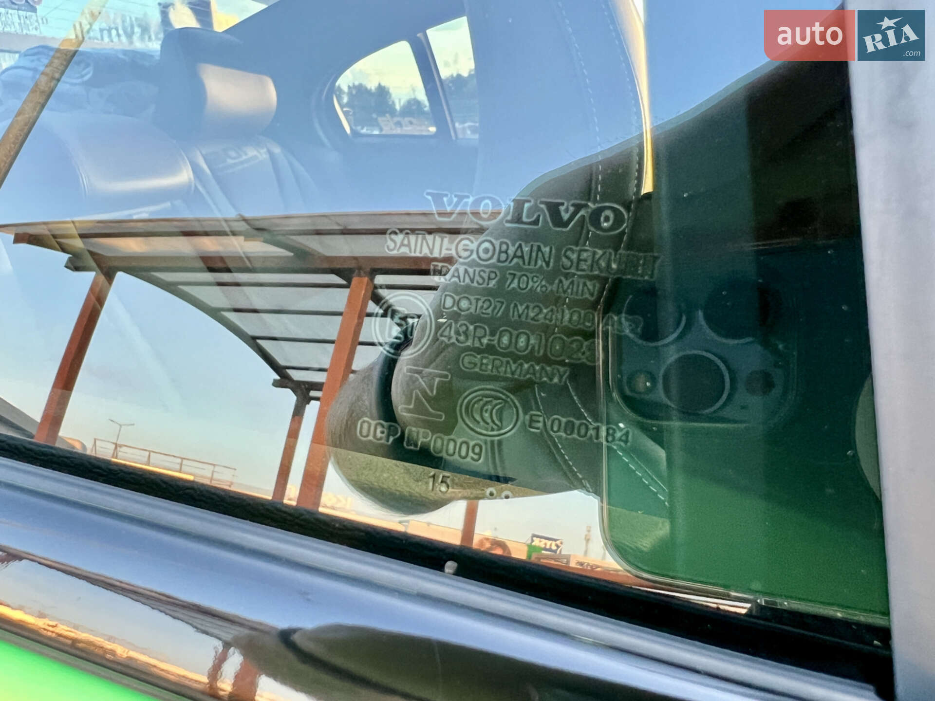 Volvo S60 2015 VIN YV149MTS8G2405401 фото оголошення 32 з 92