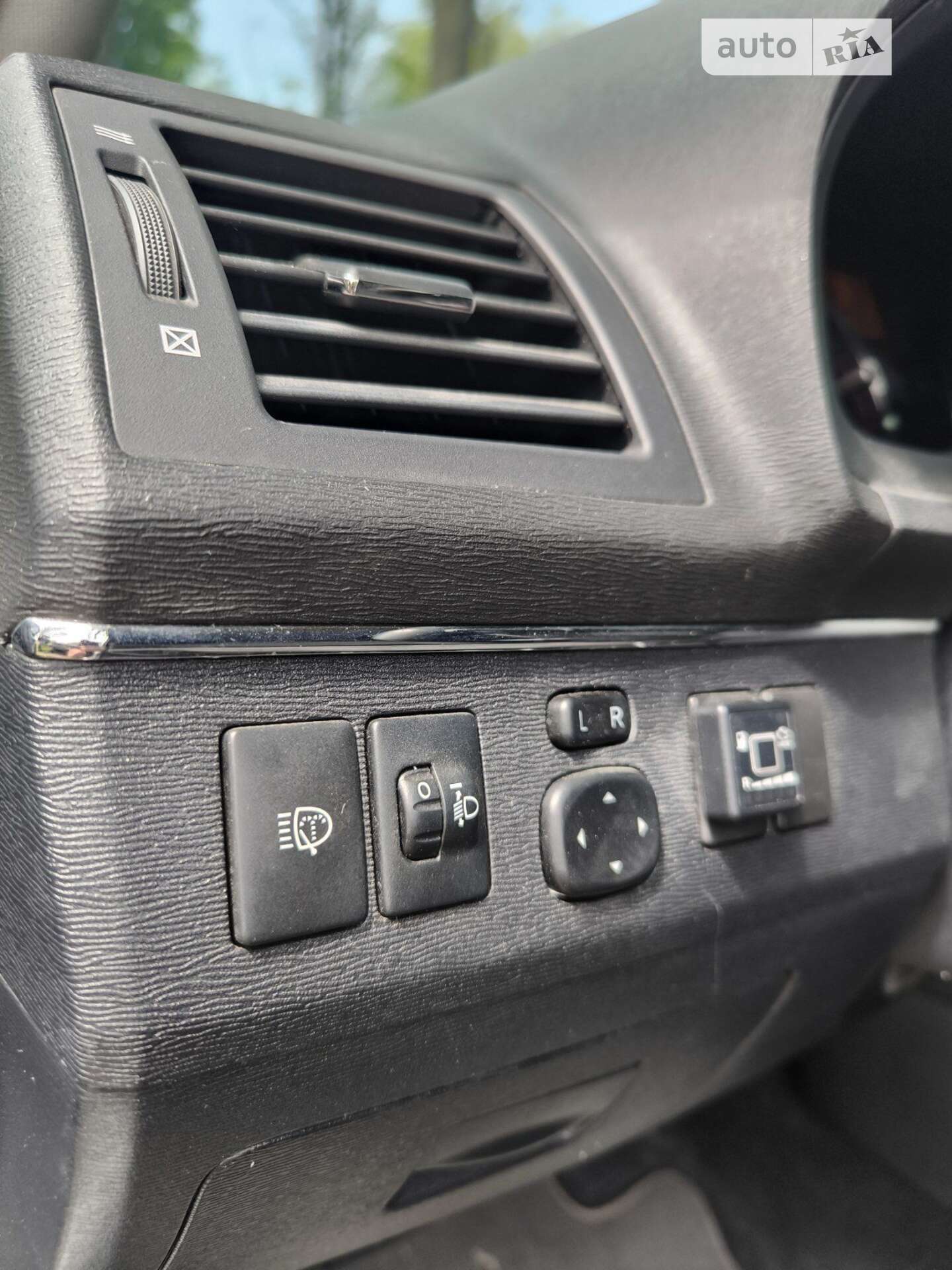 Toyota Avensis 2010 VIN SB1BE76L30E014597 фото оголошення 4 з 16