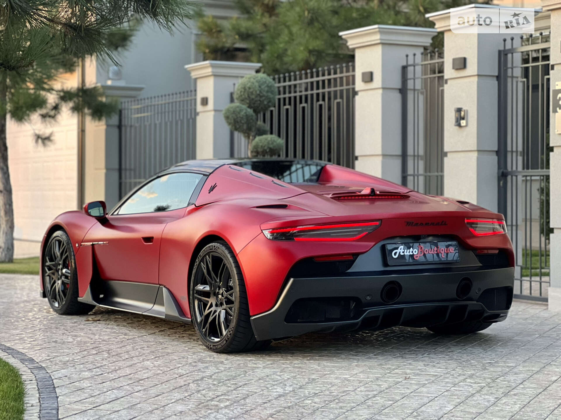 Maserati MC20 2023 VIN ZAMBMSAB0P0440460 фото оголошення 19 з 100