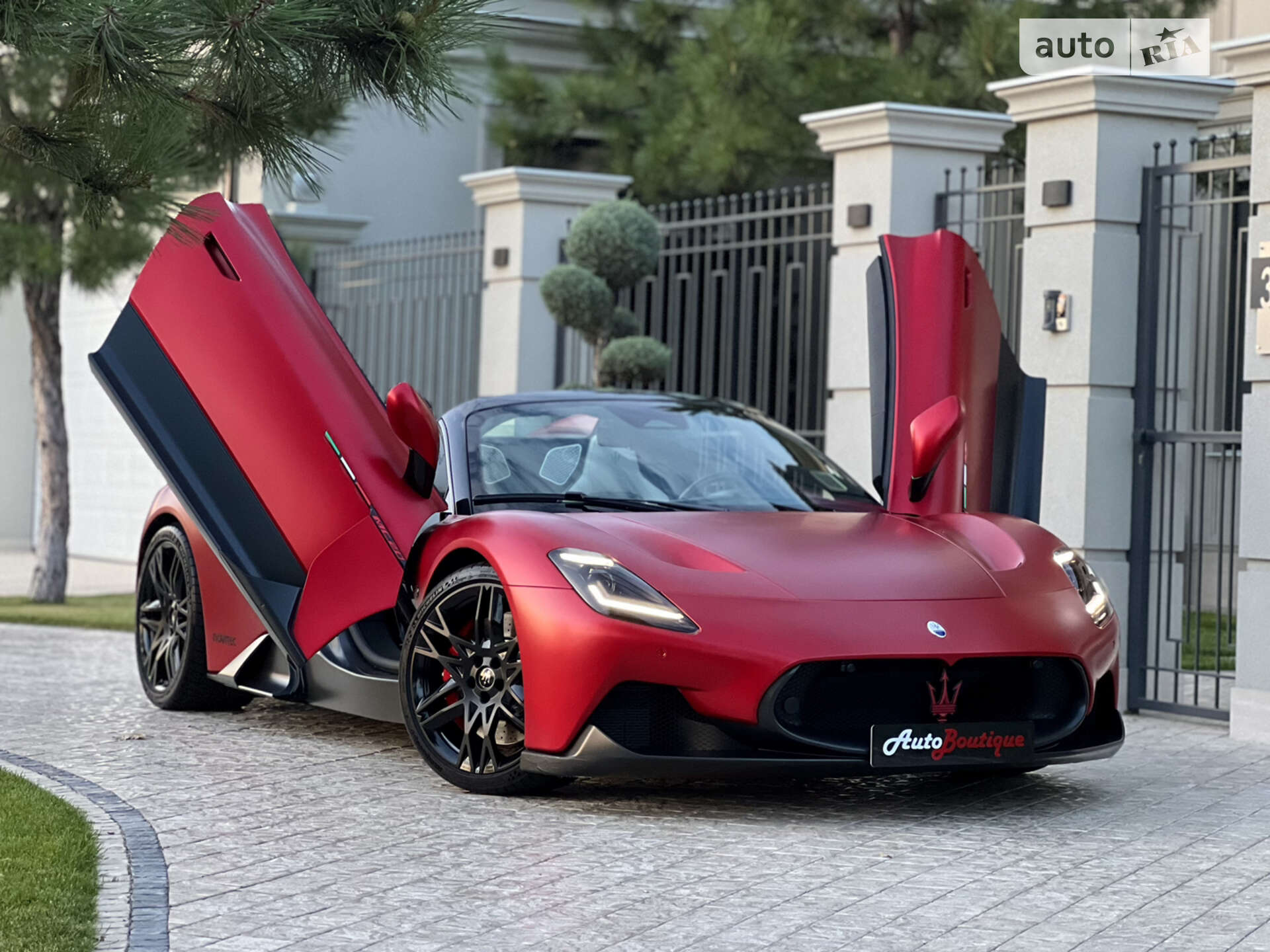 Maserati MC20 2023 VIN ZAMBMSAB0P0440460 фото оголошення 34 з 100