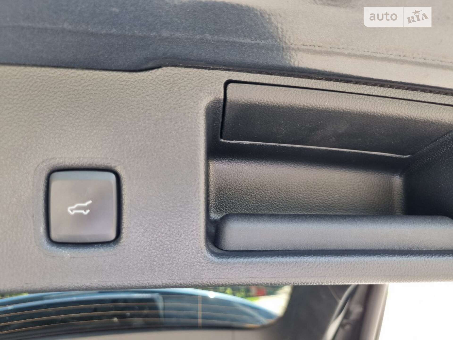 Ford Escape 2022 VIN 1FMCU0KZ2NUA20095 фото оголошення 8 з 18