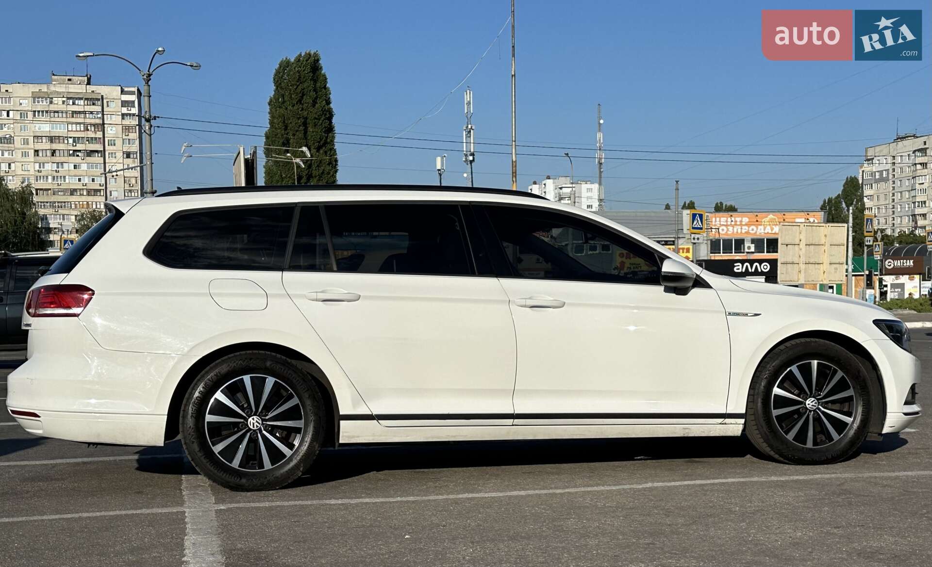 Volkswagen Passat 2017 VIN WVWZZZ3CZHE137009 фото оголошення 5 з 19