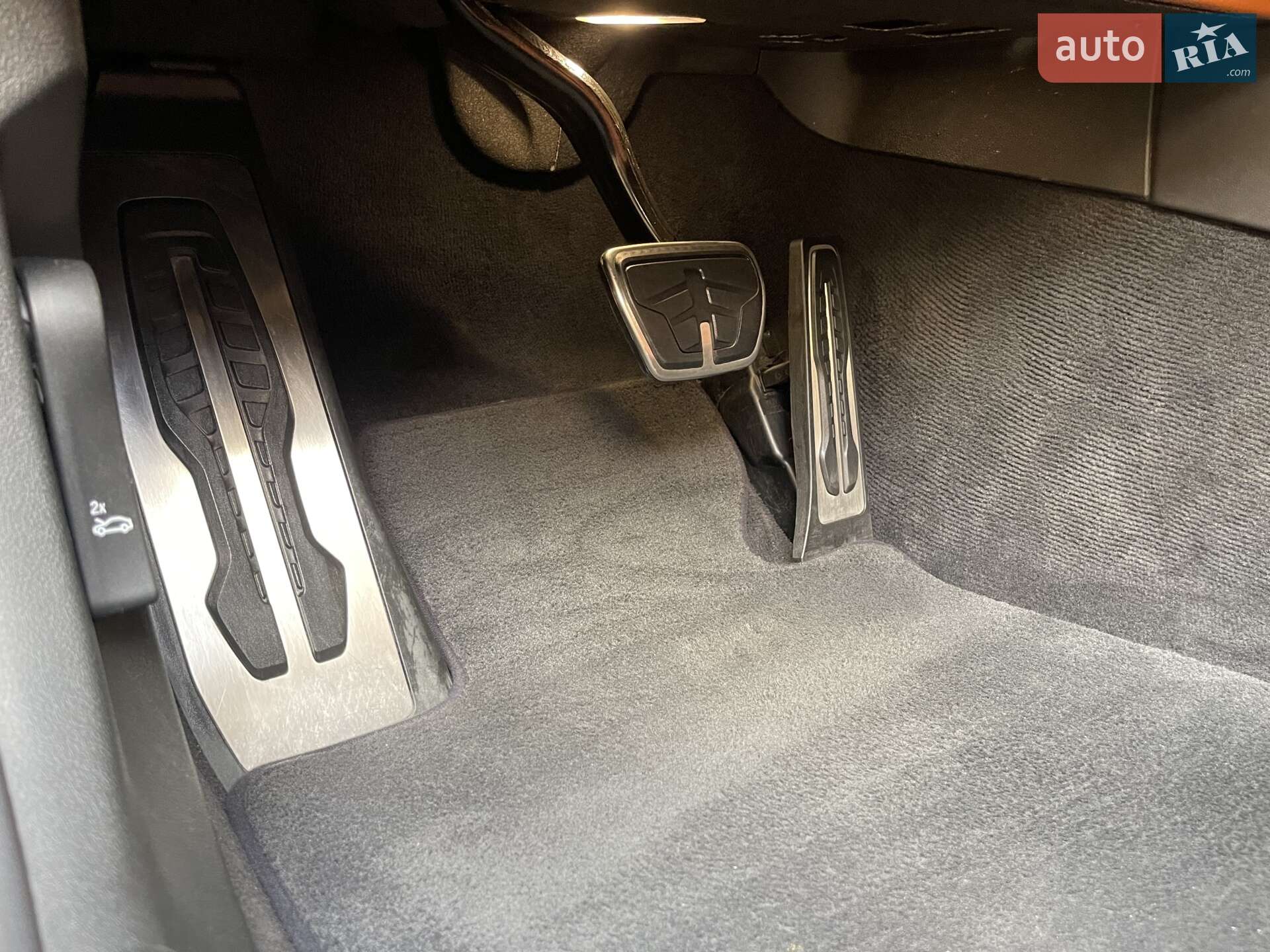 BMW M5 2018 VIN WBSJF01070G964869 фото оголошення 17 з 42