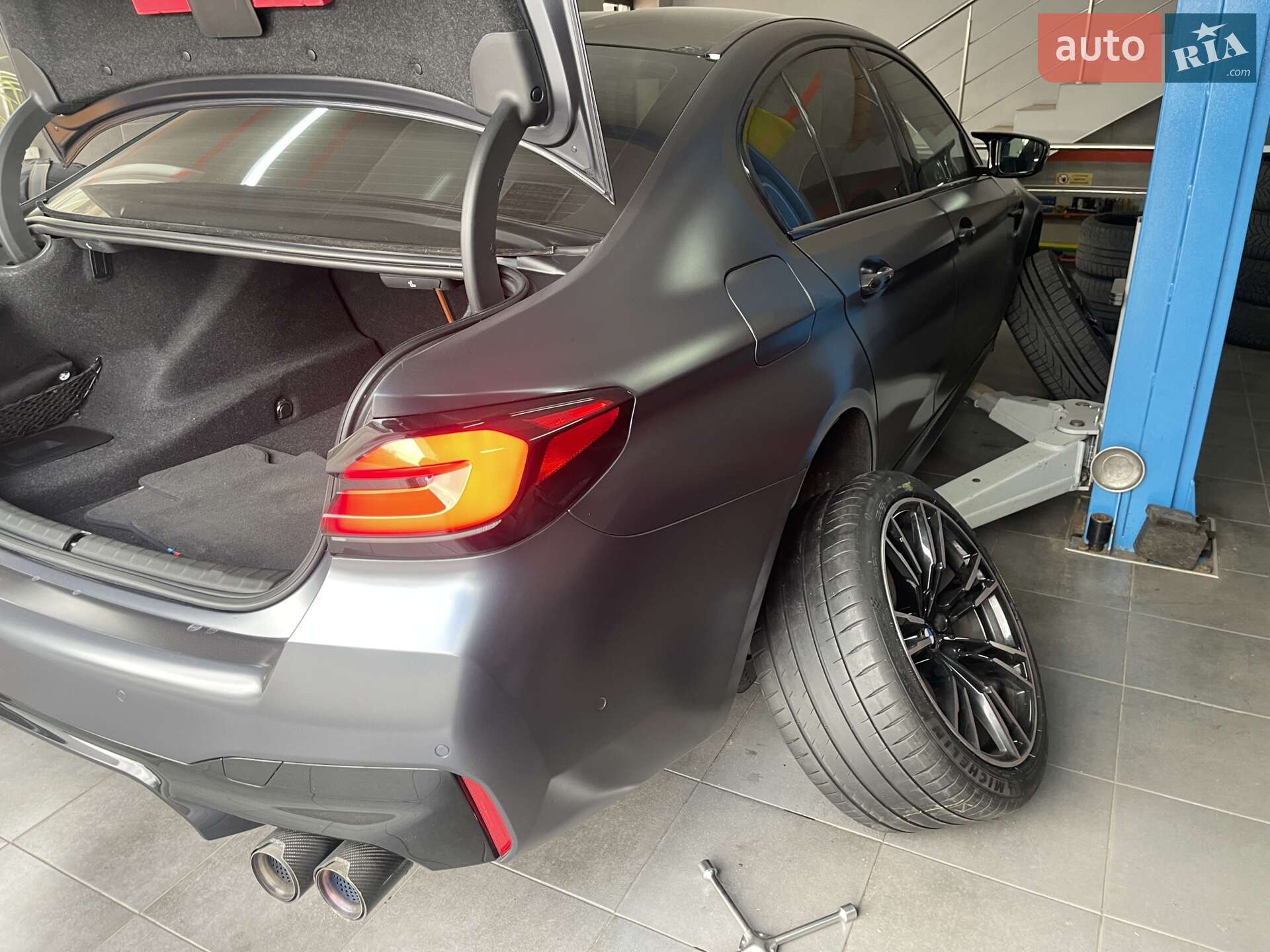 BMW M5 2018 VIN WBSJF01070G964869 фото оголошення 22 з 42