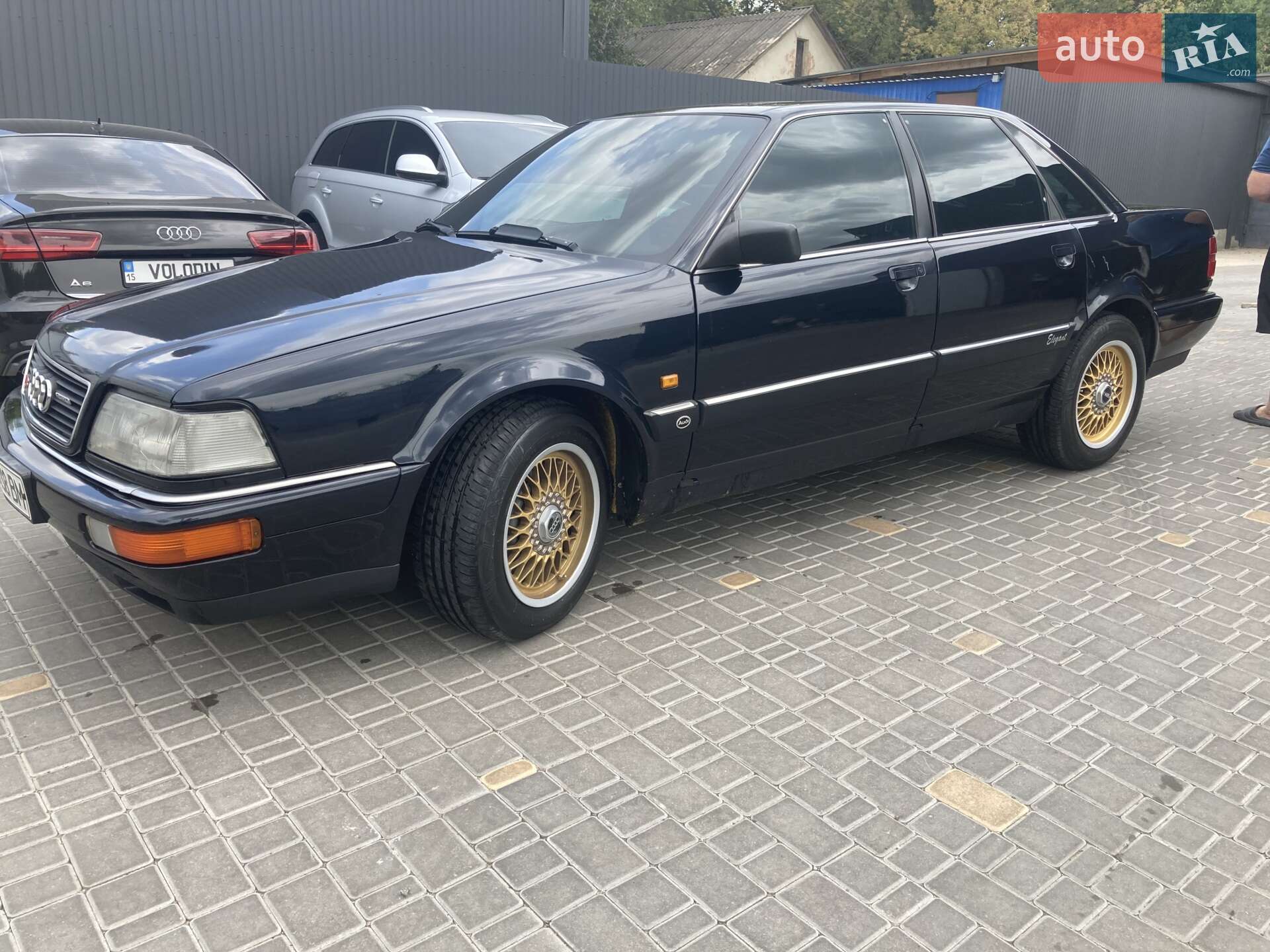 Audi V8 1989 VIN WAUZZZ44ZKN022601 фото оголошення 11 з 26