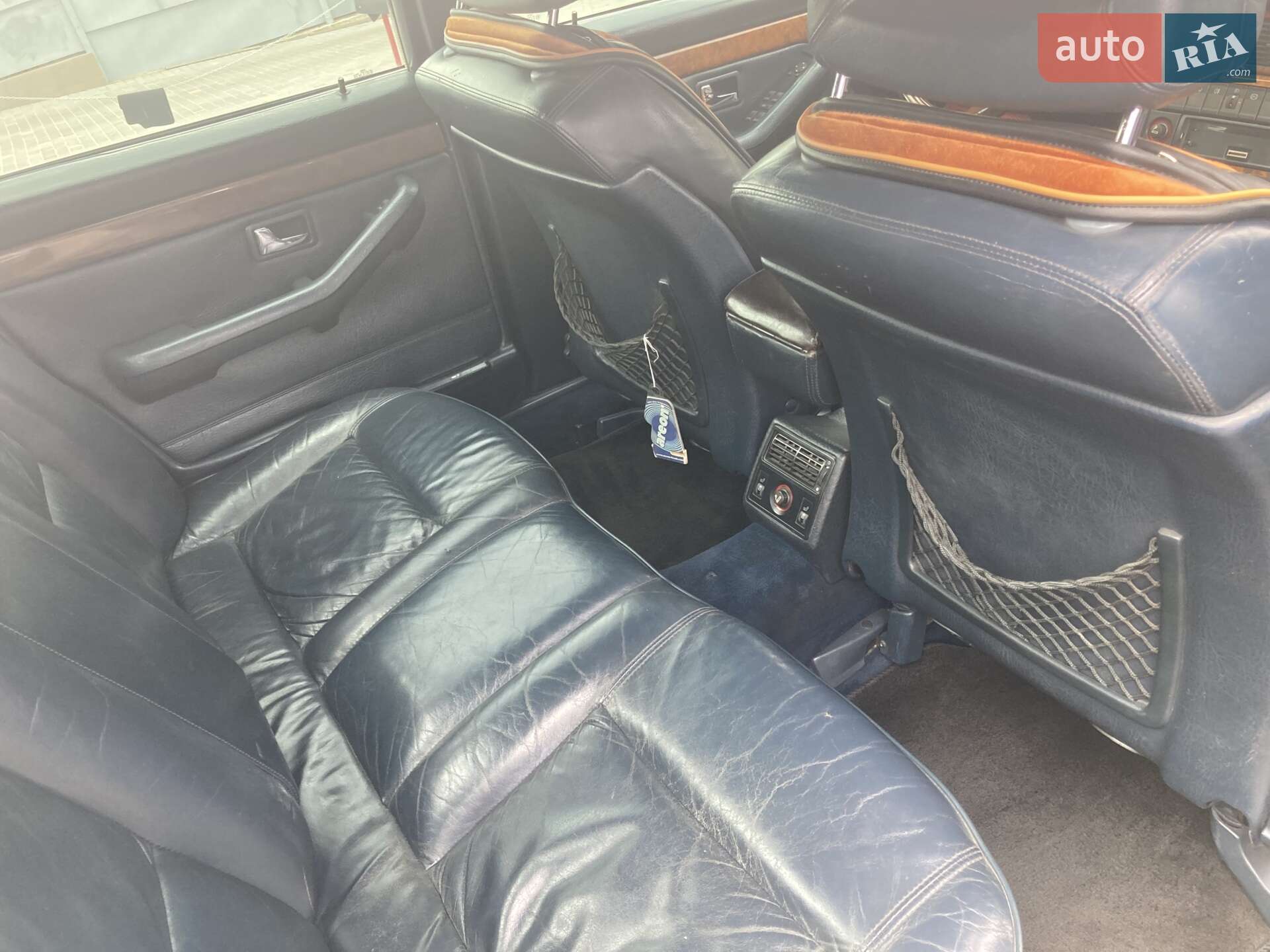 Audi V8 1989 VIN WAUZZZ44ZKN022601 фото оголошення 15 з 26