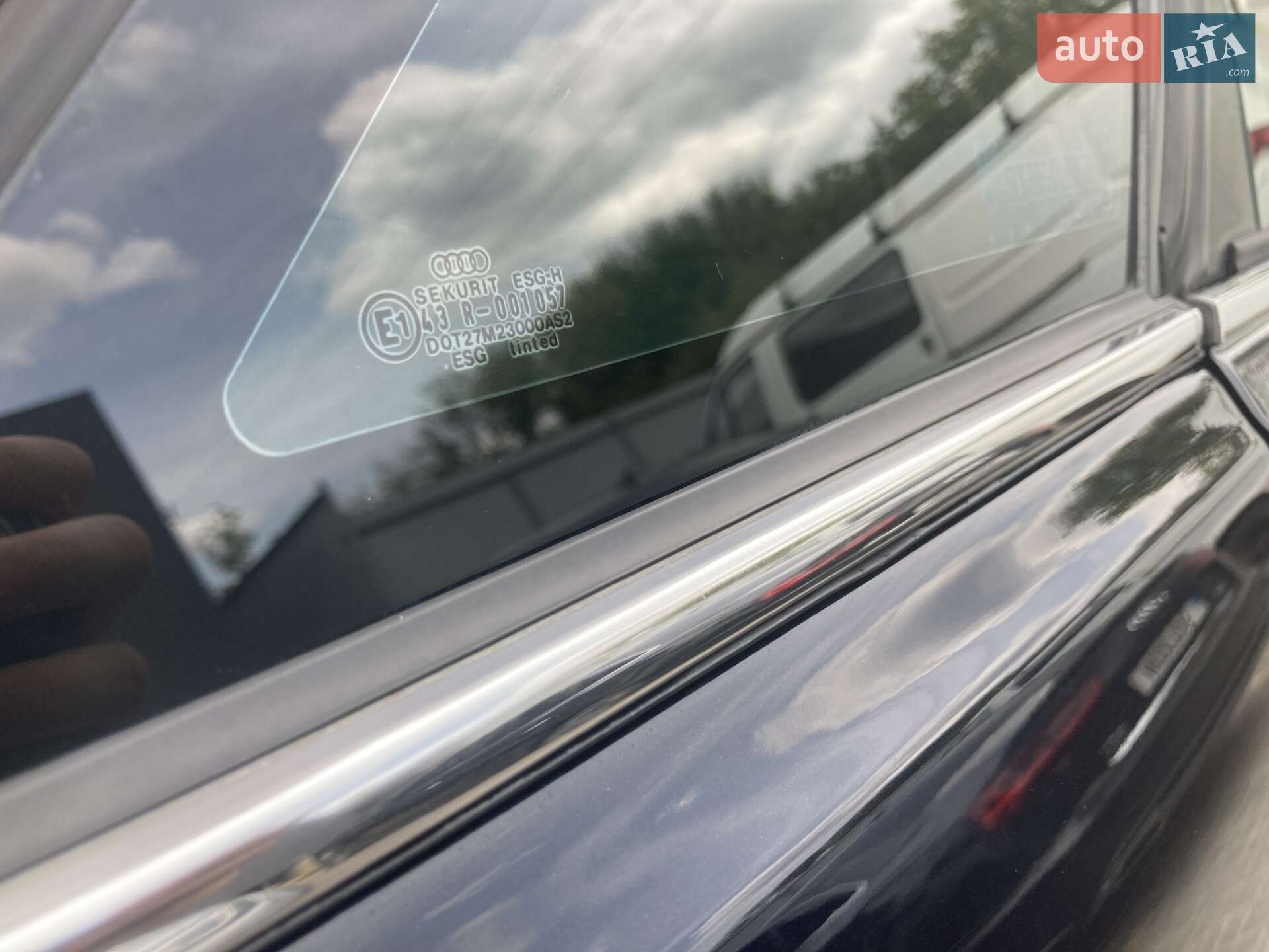 Audi V8 1989 VIN WAUZZZ44ZKN022601 фото оголошення 20 з 26